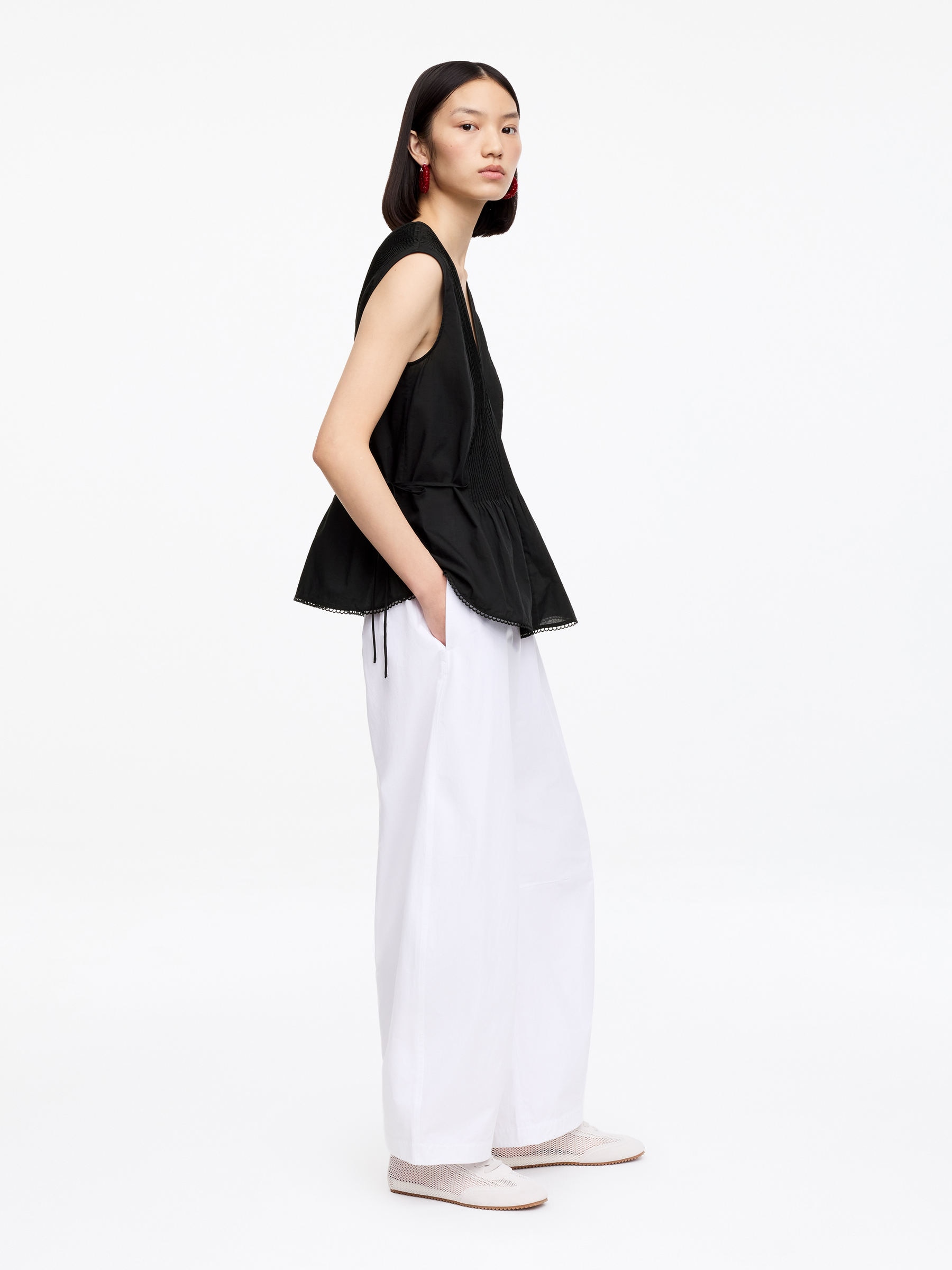 Pintuck Top - Black - Regular fit - Women - StillMedia/Lookbook - 6