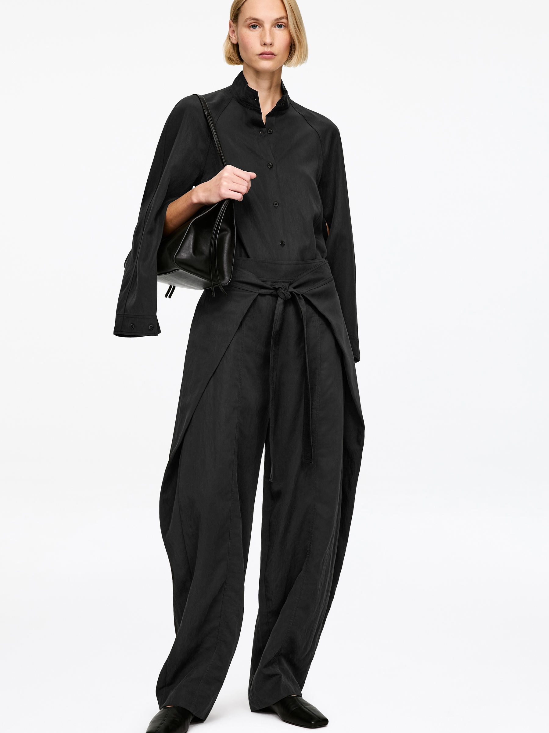 Chemise décontractée à col montant - Noir - Relaxed fit - Femme - StillMedia/Lookbook - 3