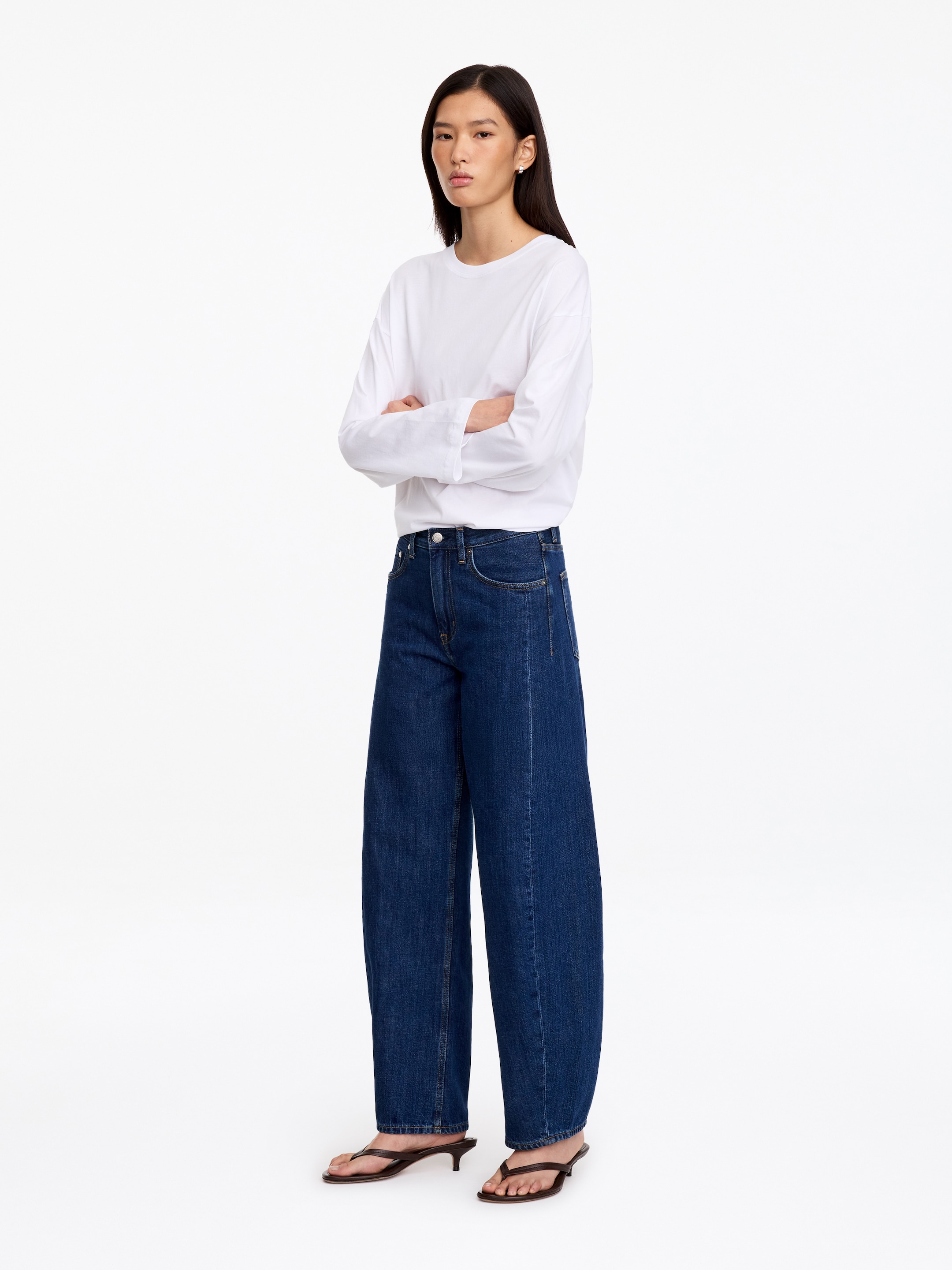 Vaqueros de pernera barril BLOOM - Azul - Corte relajado - women - StillMedia/Lookbook - 13