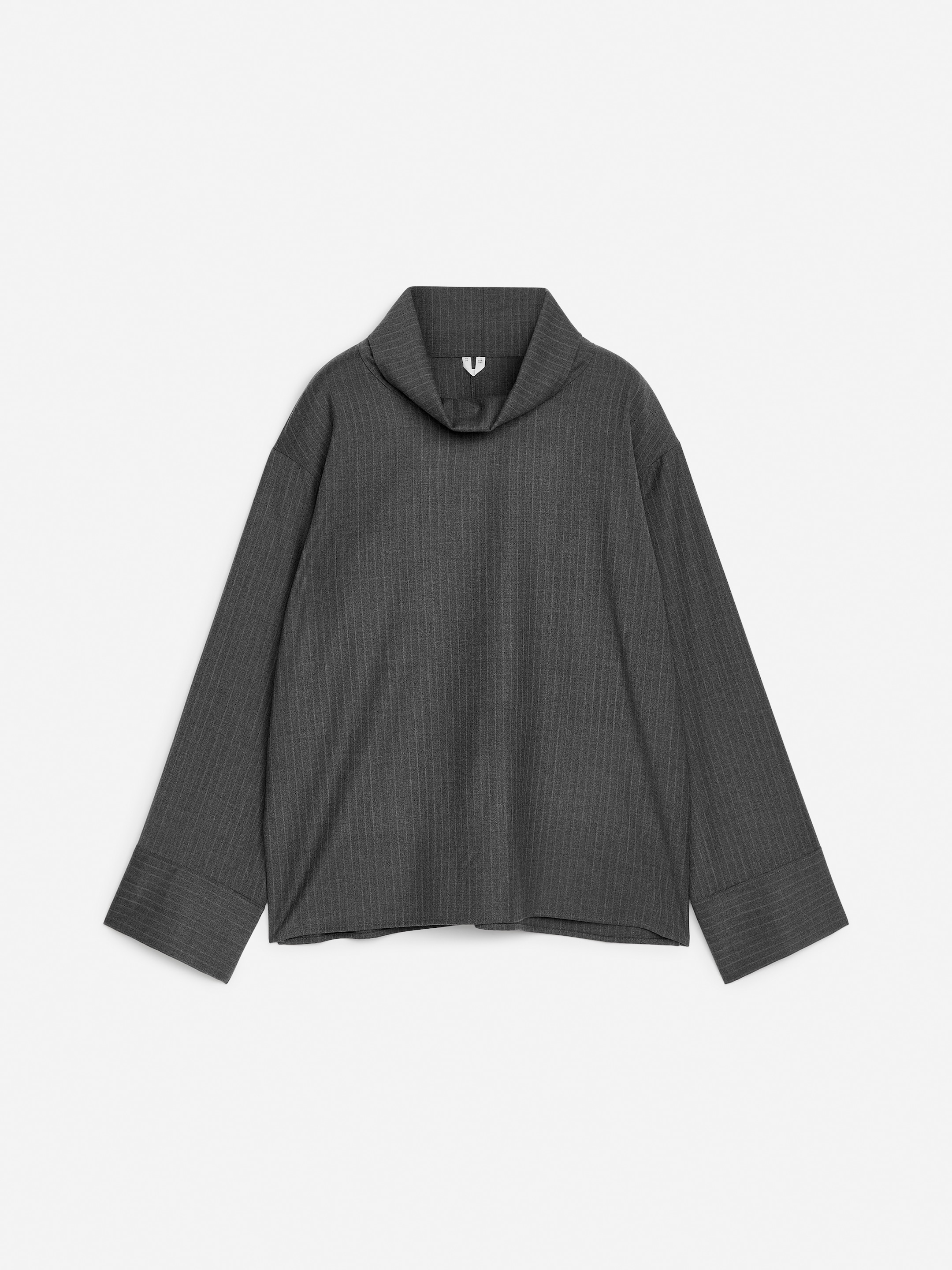 Näytä suurempi kuva: Liituraitapaita taitetulla kauluksella - Harmaa/liituraita - NAISET | H&M FI 1