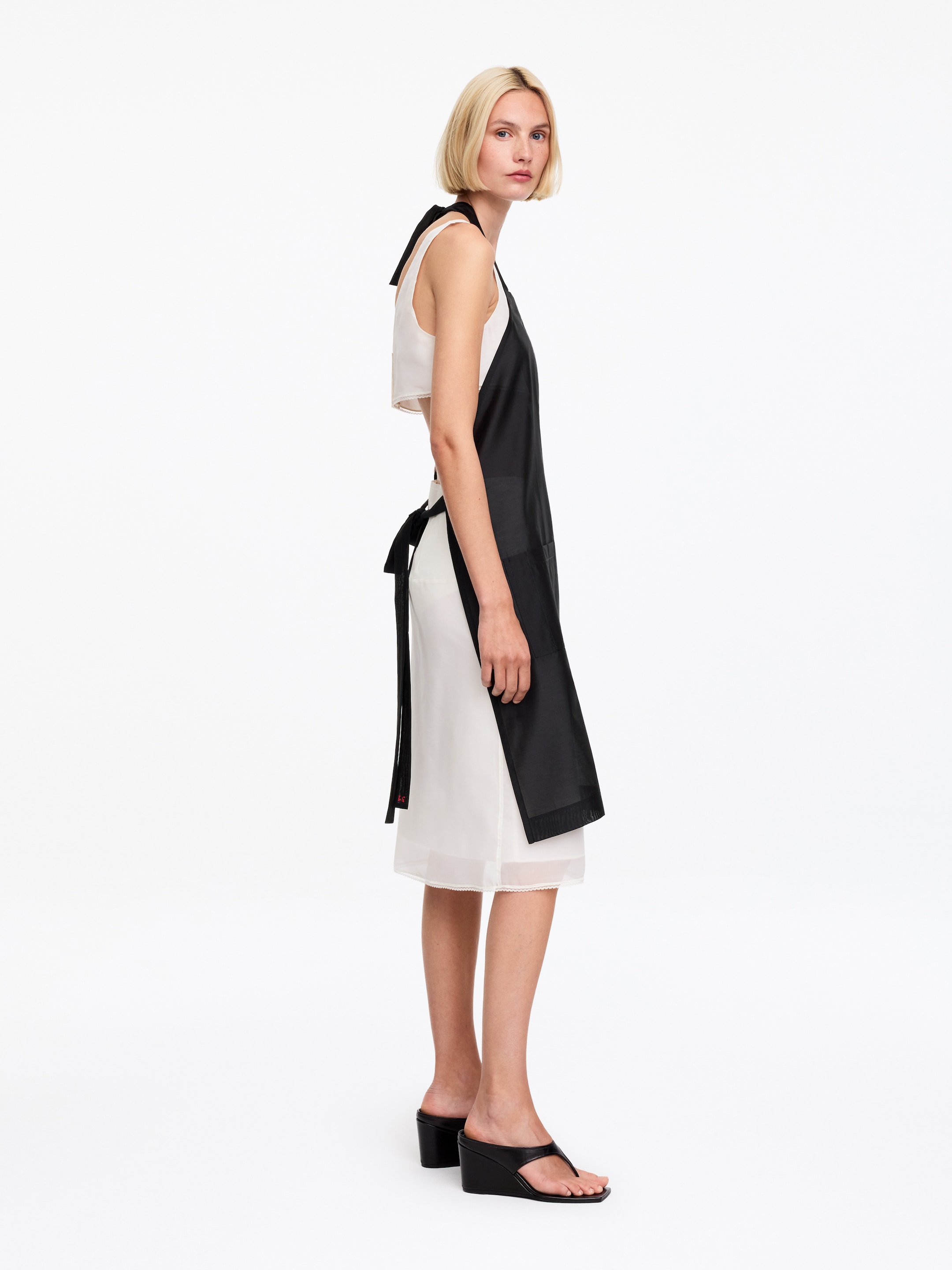 ARKET and Laila Gohar Monogram Apron - Dark Navy - Women - StillMedia/Lookbook - 8