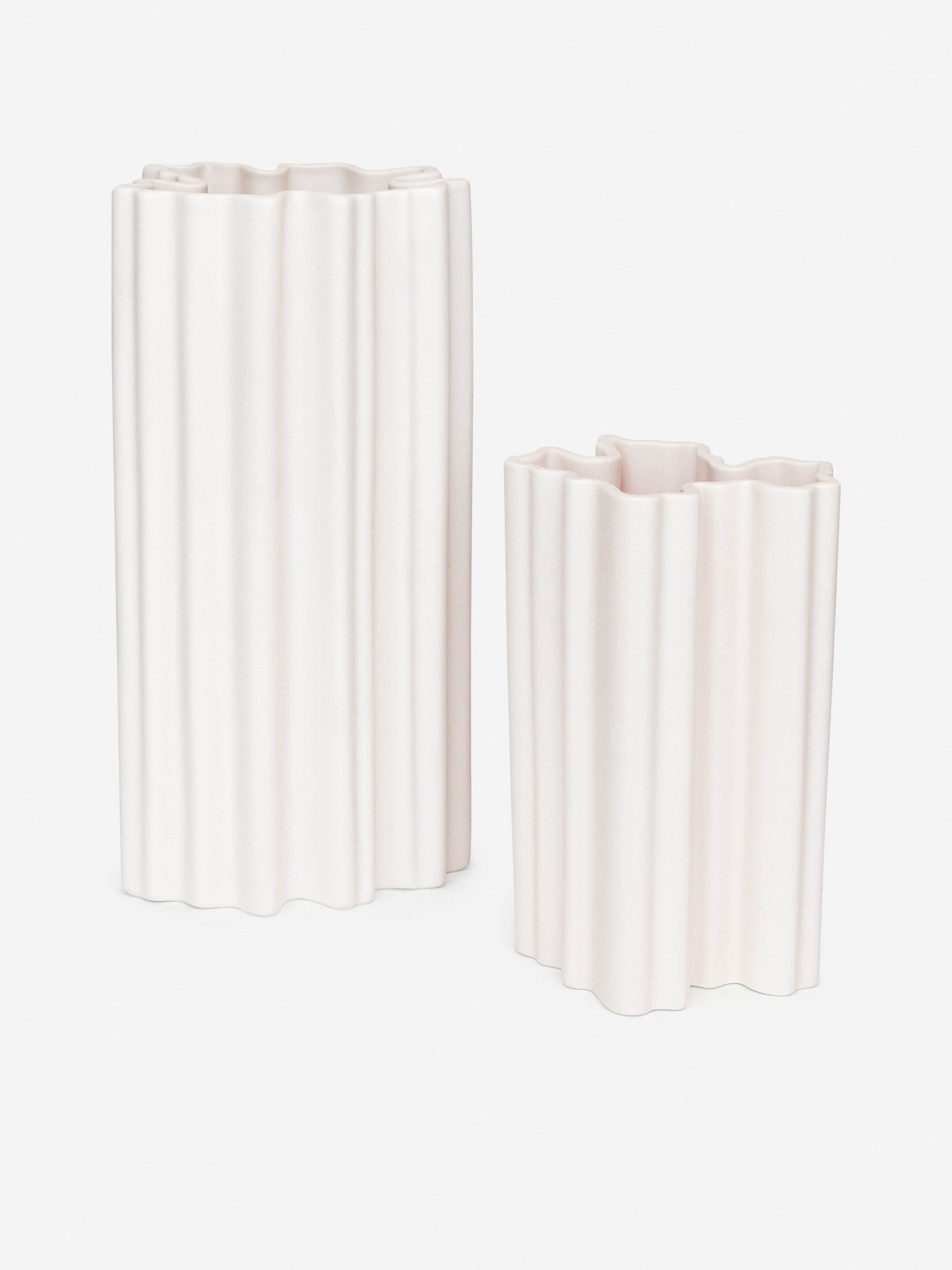 Zobacz większy obraz: Kamionkowy wazon 31 cm - Biały - HOME | H&M PL 4