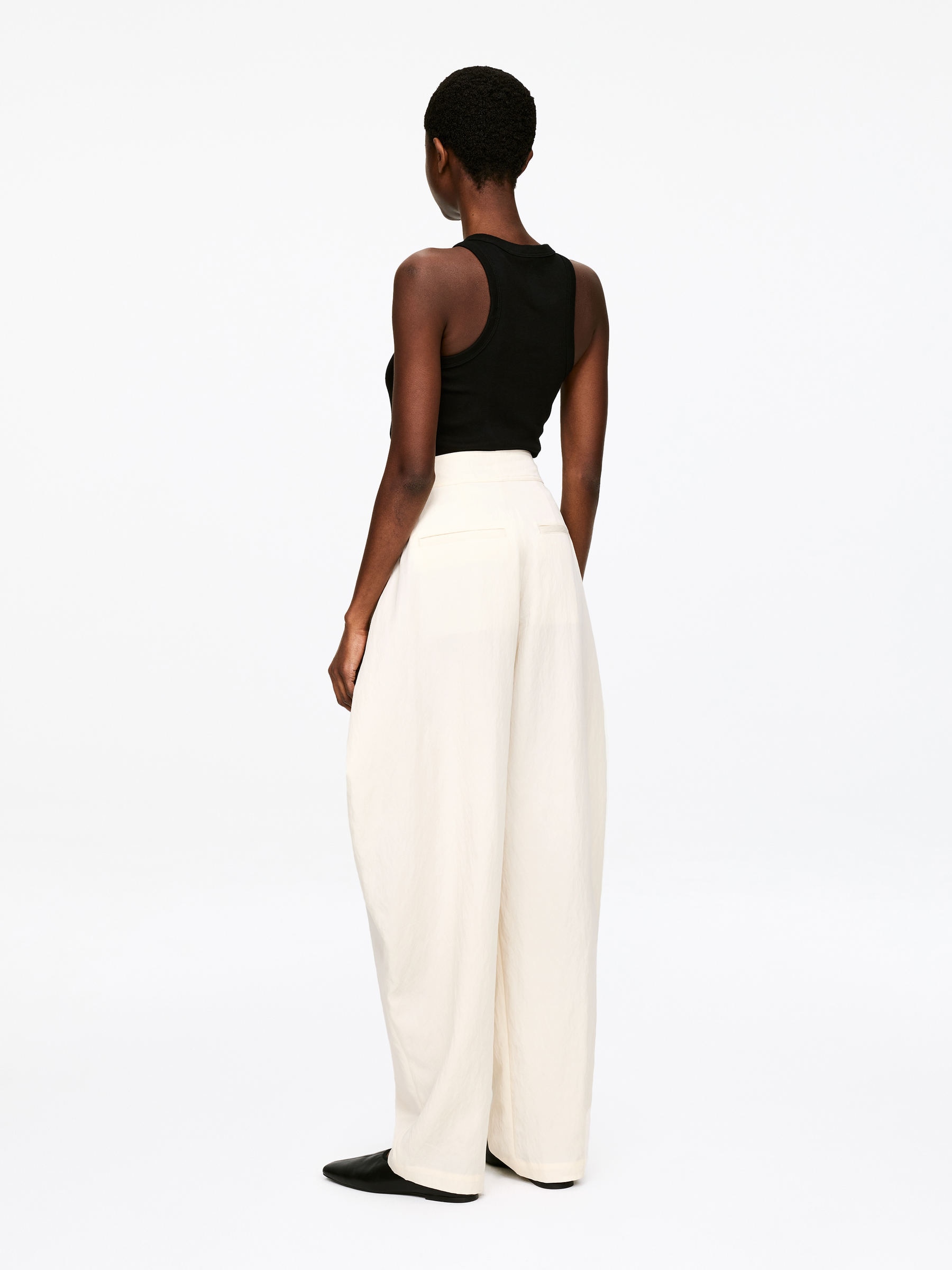 Wrap-Front Tailored Trousers - Off White - Relaxed fit - Women - StillMedia/Lookbook - 8