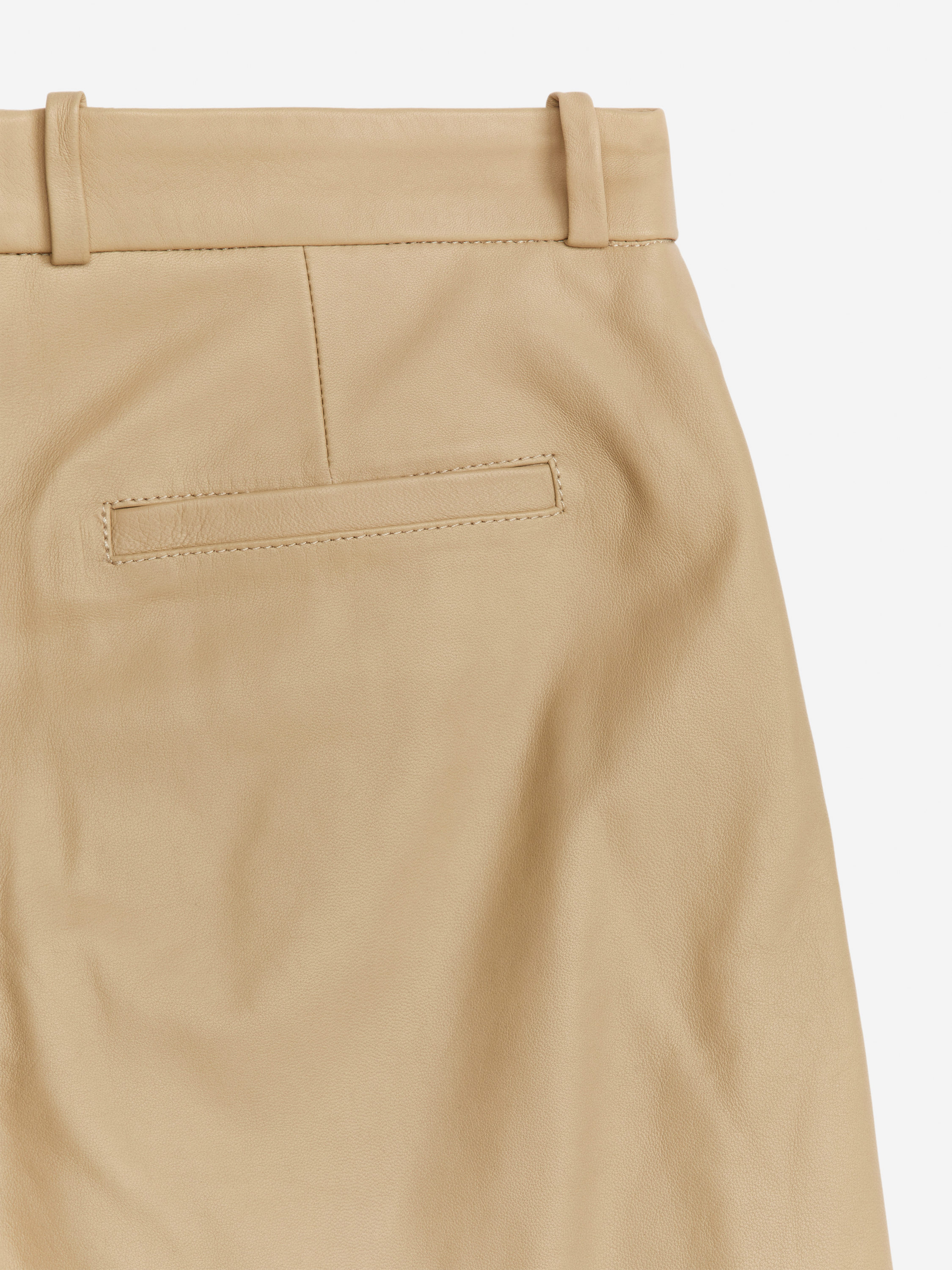 Leather Shorts - Beige - Relaxed fit - Women - StillMedia/DescriptiveDetail - 2