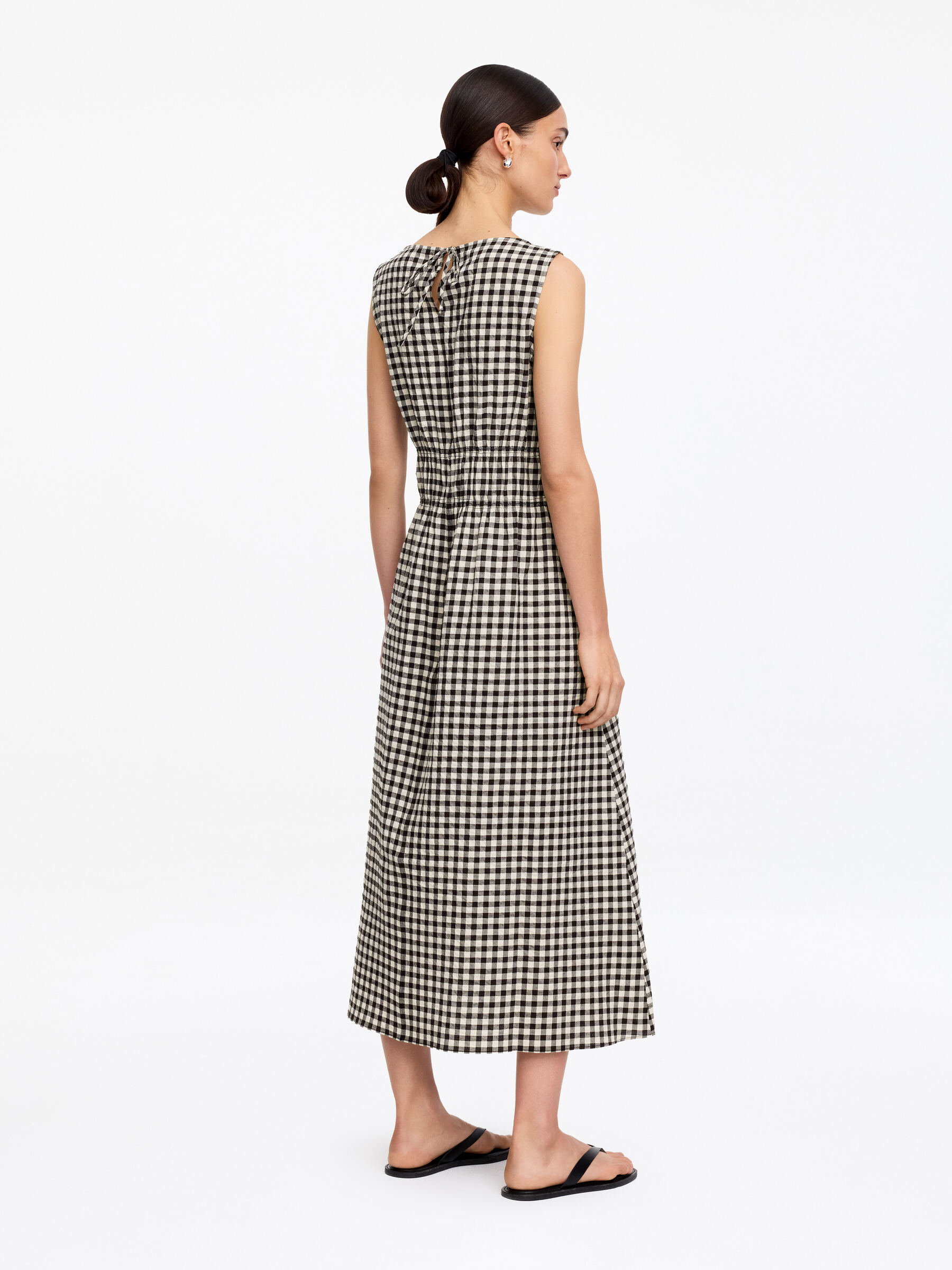 Seersucker Dress - White/Black - Slim fit - Women - StillMedia/Lookbook - 4