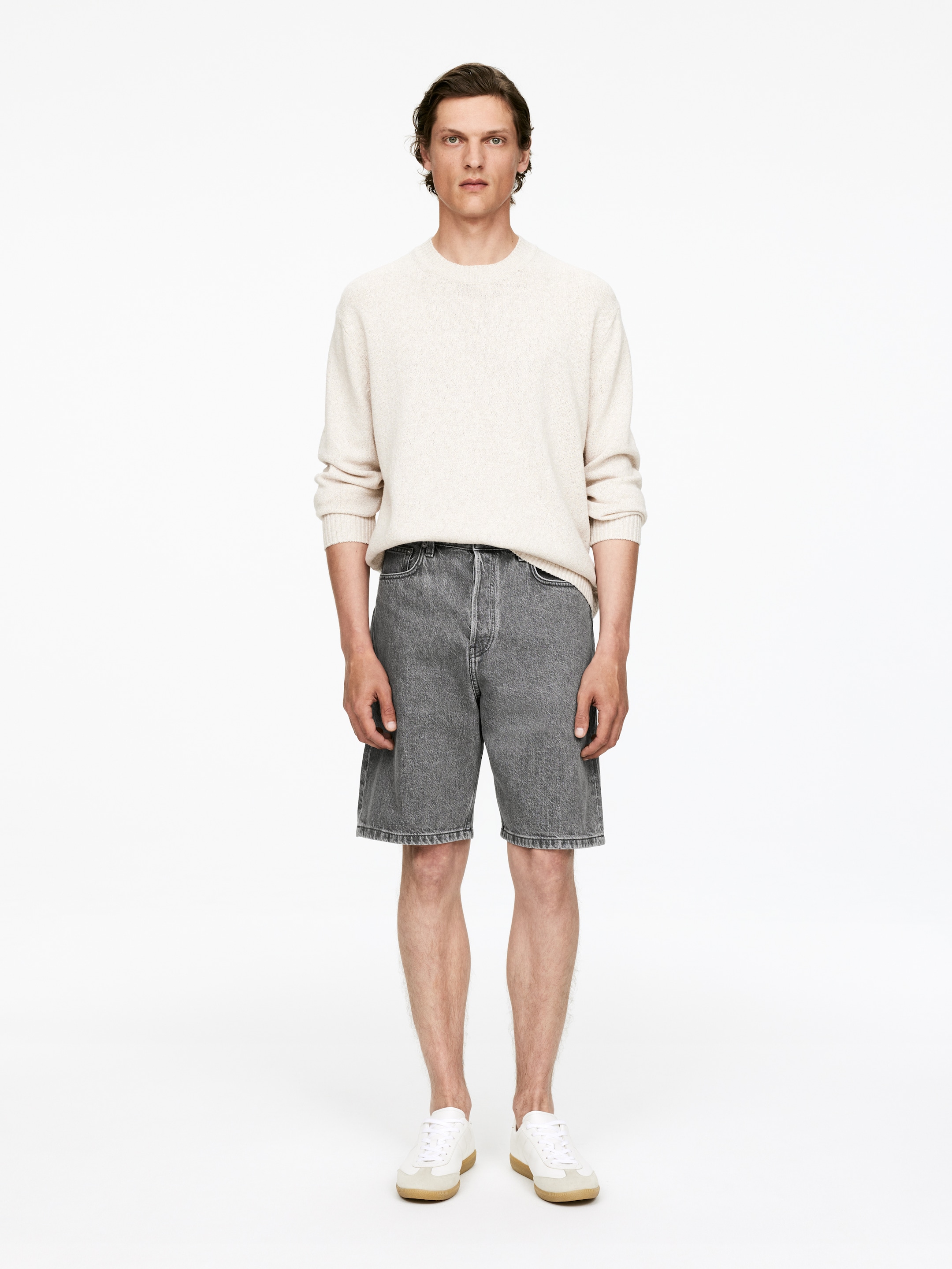 Visualizza immagine più grande: Shorts in denim dalla vestibilità relaxed - Grigio - UOMO | H&M IT 1