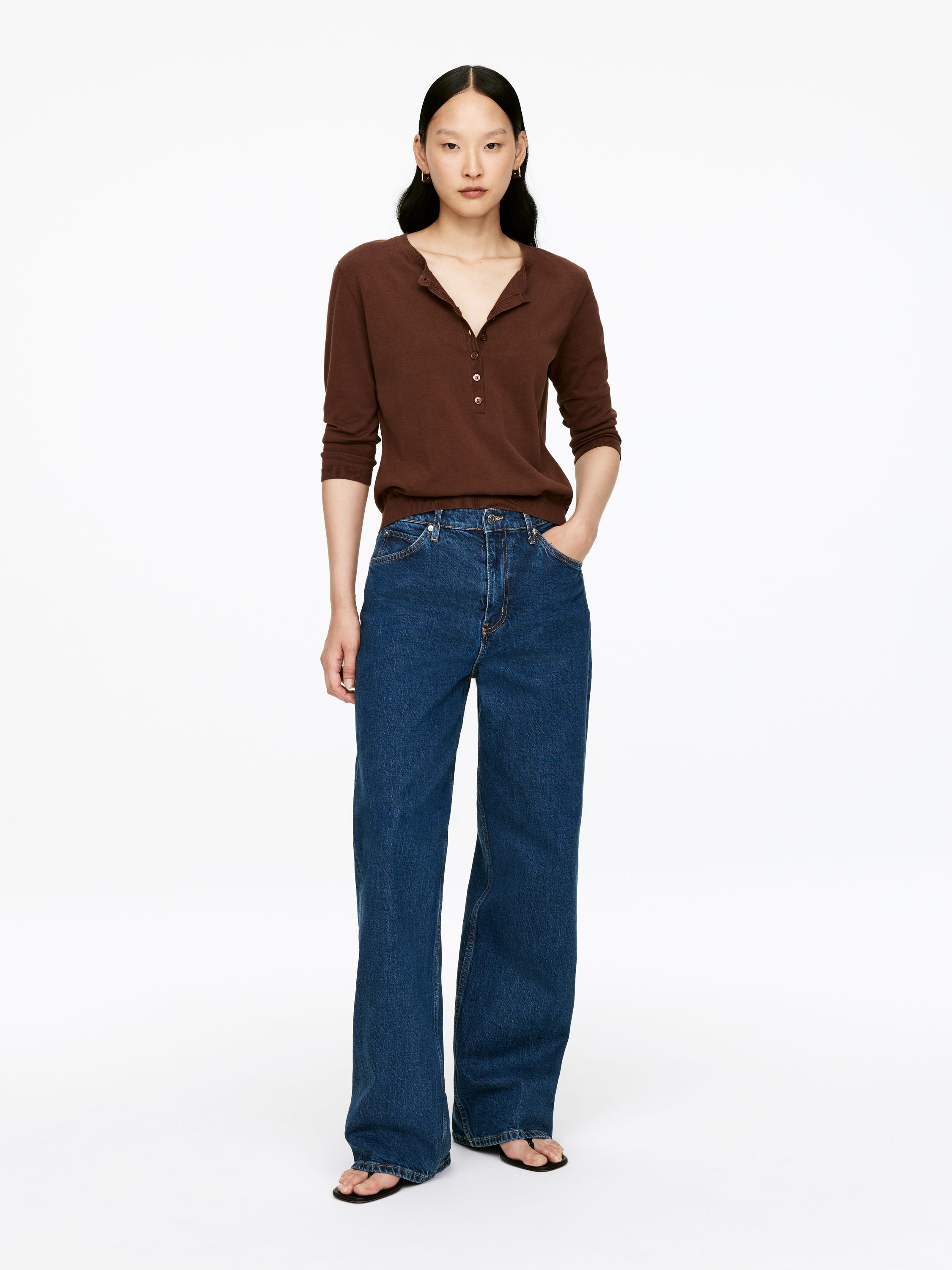 LUPINE Flared Jeans - Dark Blue - Slim fit - Women - StillMedia/Lookbook - 12