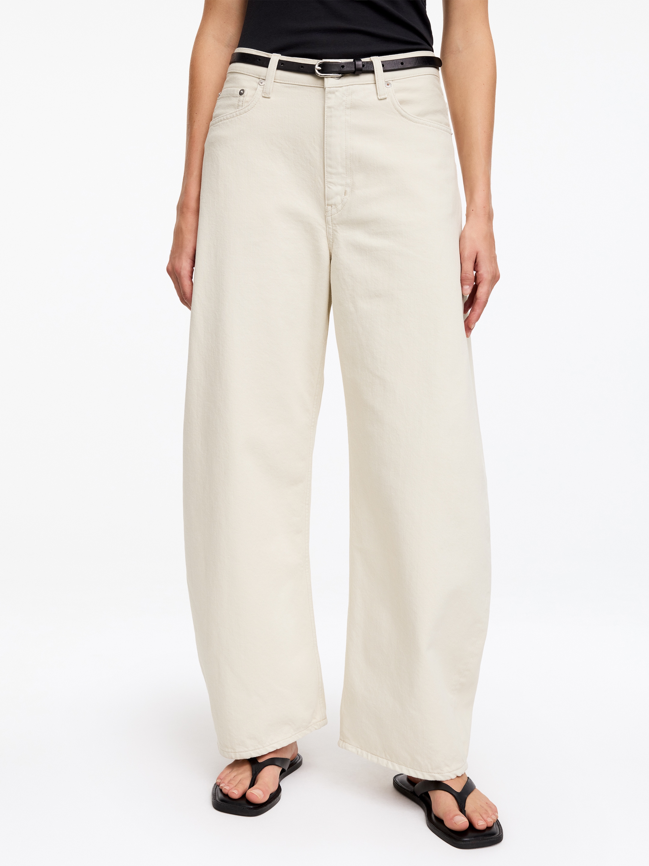 Peony Barrel Jeans - Off-white - Relaxed fit - women - StillMedia/Lookbook - 6