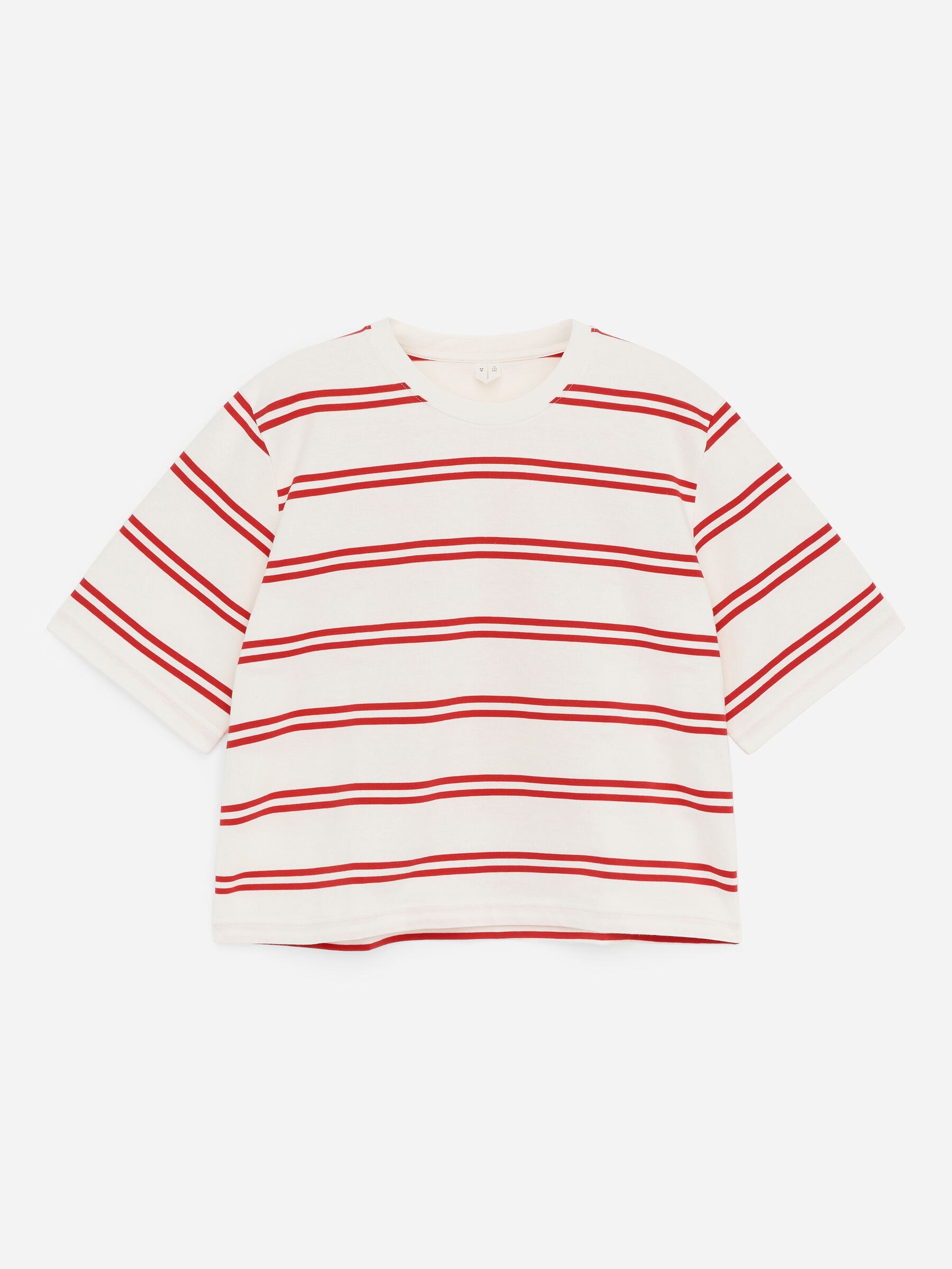 ALBA Boxy T-Shirt - Red/Off White - Relaxed fit - Women - StillMedia/DescriptiveStillLife - 1