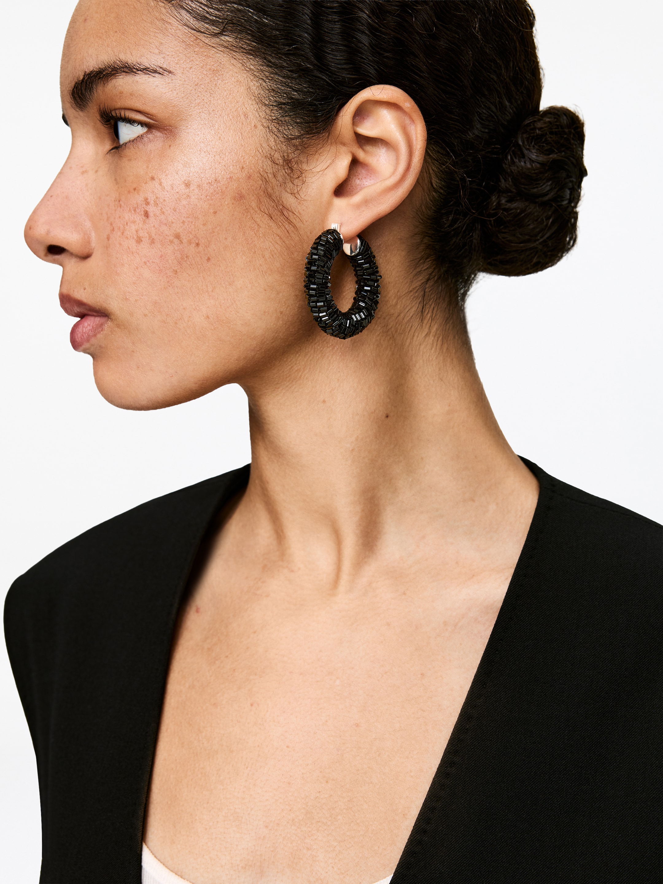 Aros con cuentas - Negro - Women - StillMedia/Lookbook - 3