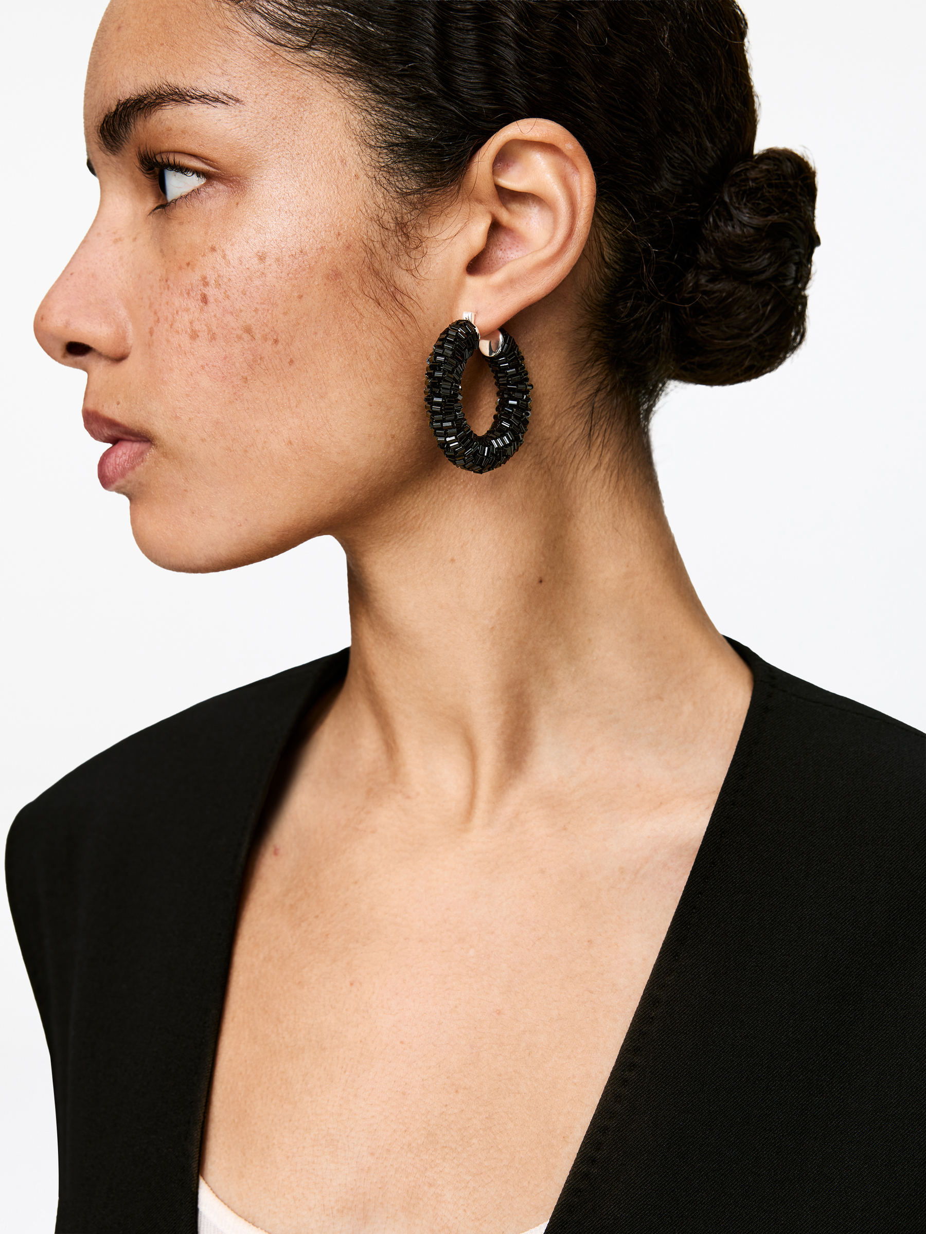 Beaded Hoop Earrings - Black - Women - StillMedia/Lookbook - 3