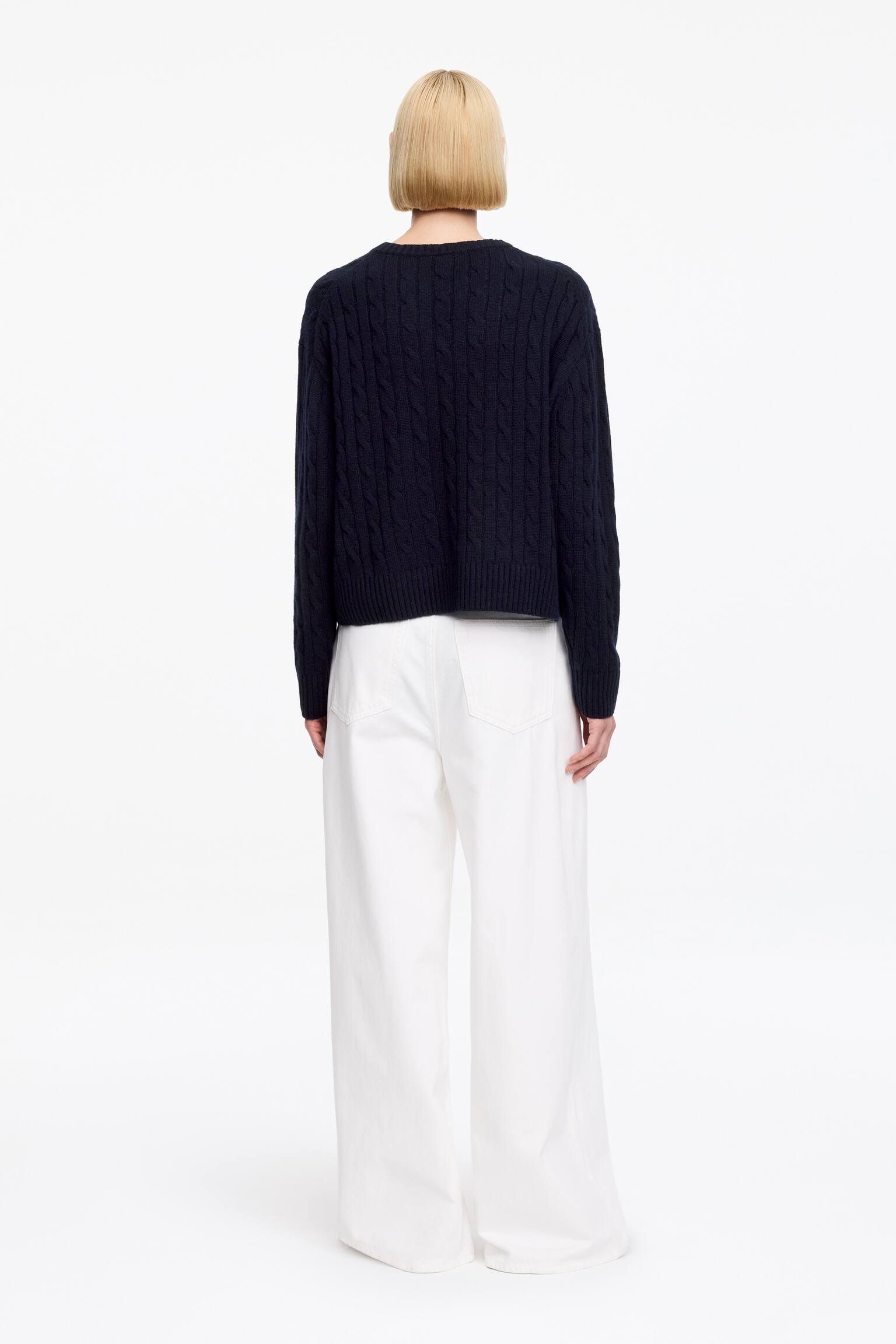 Пуловер с V-образно деколте от чист кашмир - Тъмносиньо/Бежово - 4