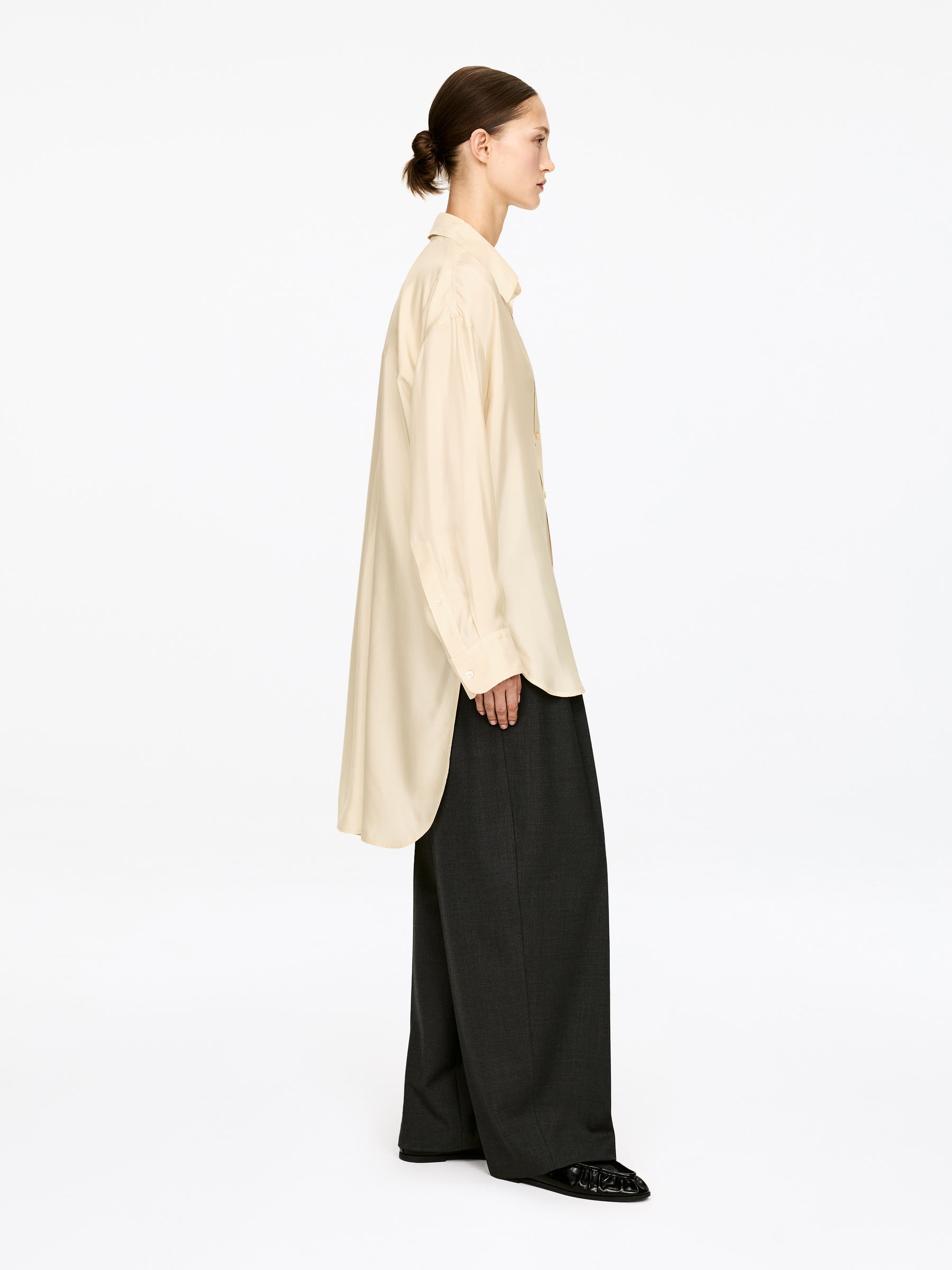 Tail Shirt - Beige - Relaxed fit - Women - StillMedia/Lookbook - 6