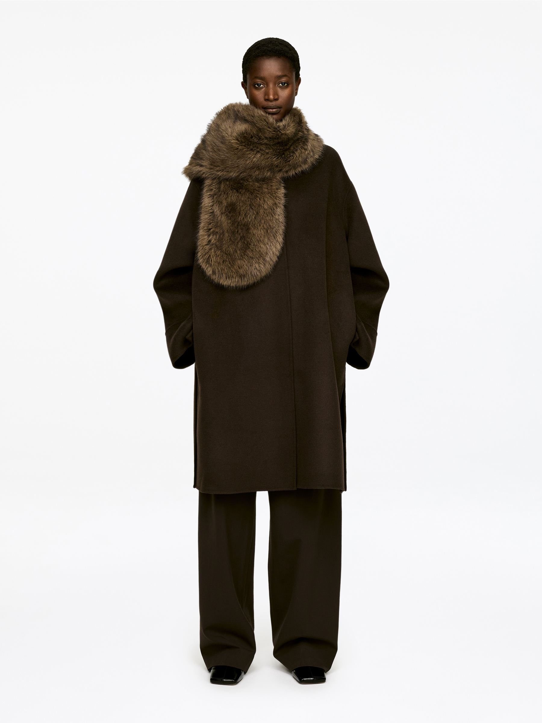 Faux Fur Scarf - Mole - Women - StillMedia/Lookbook - 3