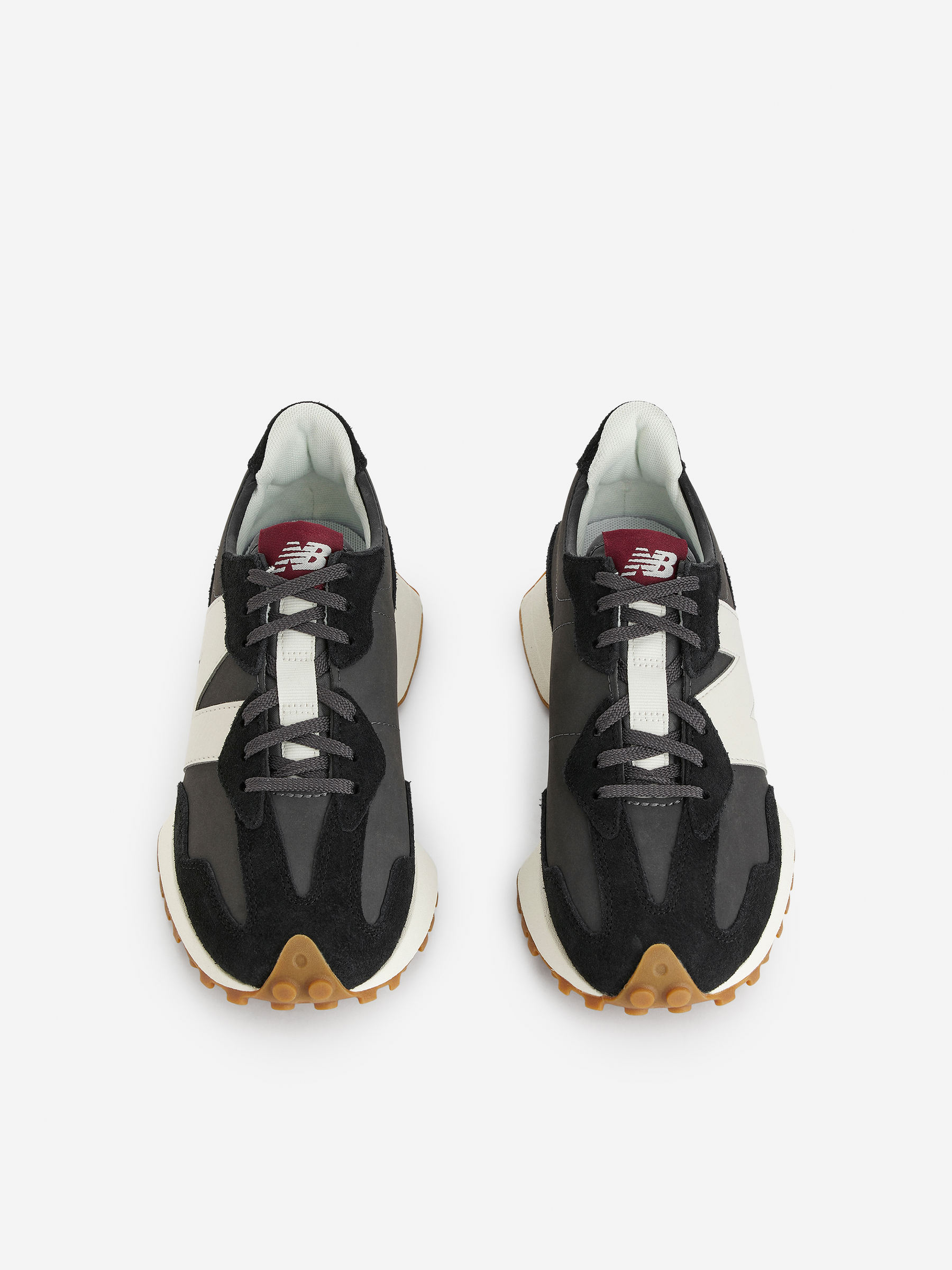 New Balance 327 Trainers - Black/Grey - Women - StillMedia/DescriptiveStillLife - 3