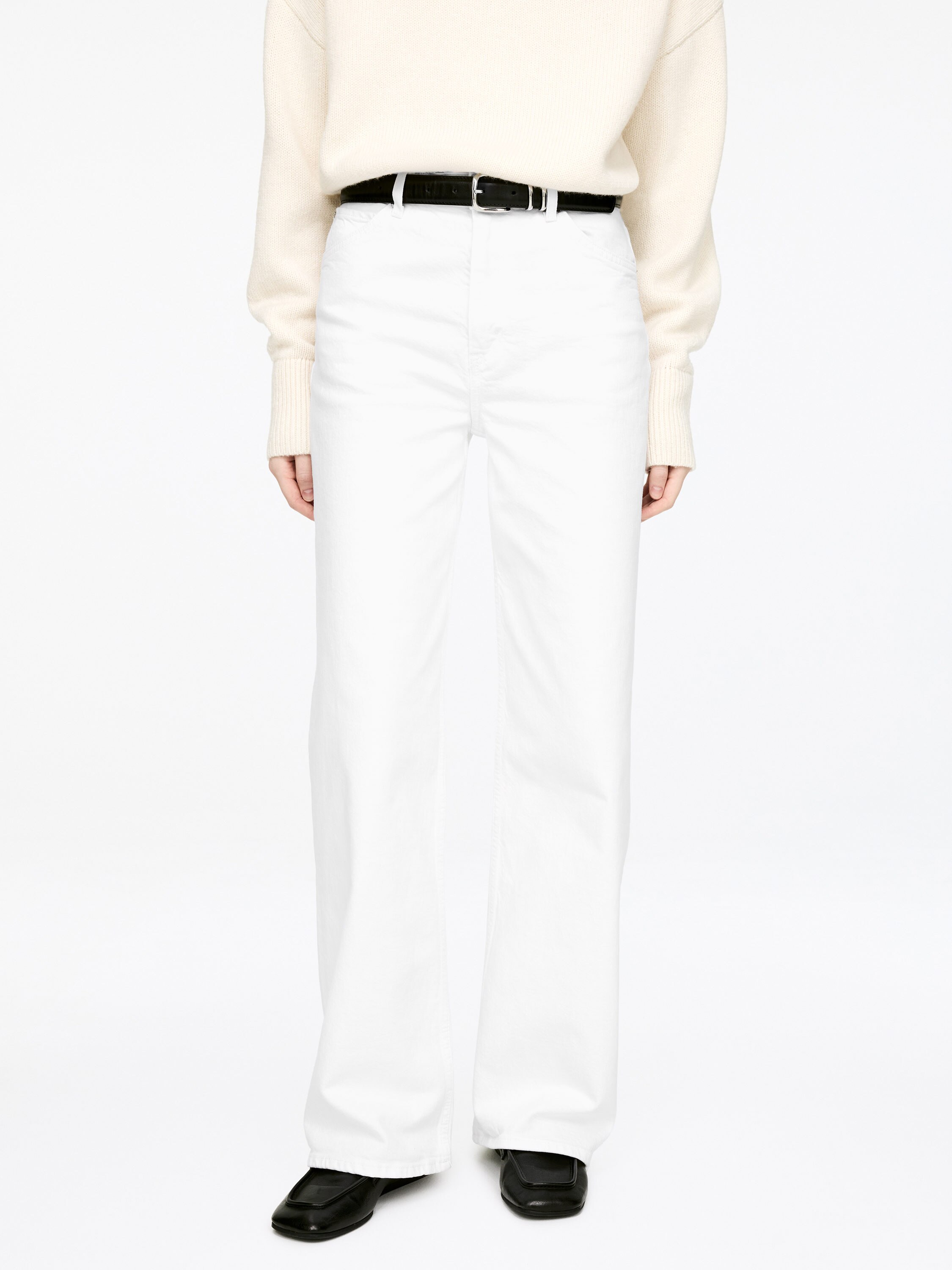 LUPINE Flared Jeans - White - Slim fit - Women - StillMedia/Lookbook - 8