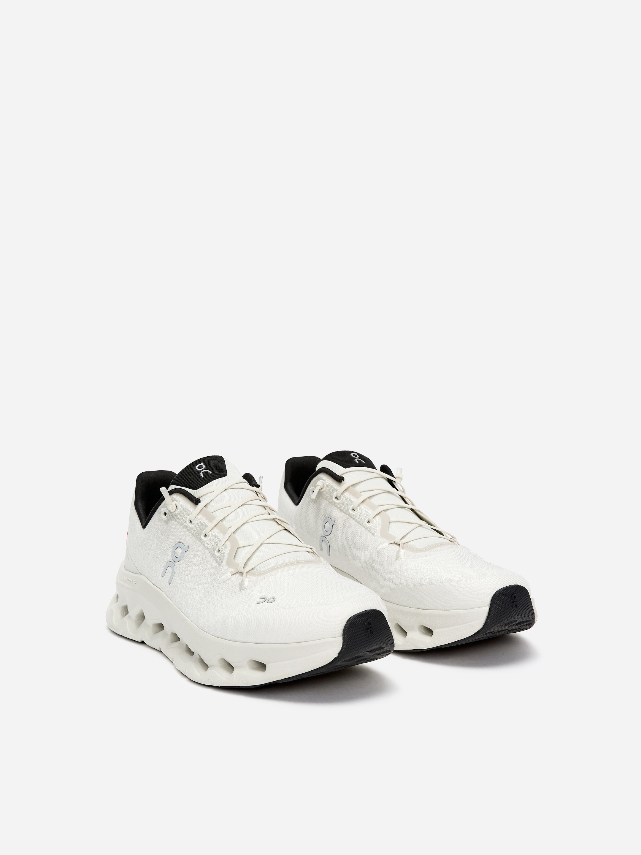 On Cloudtilt - White - Men - StillMedia/DescriptiveStillLife - 2