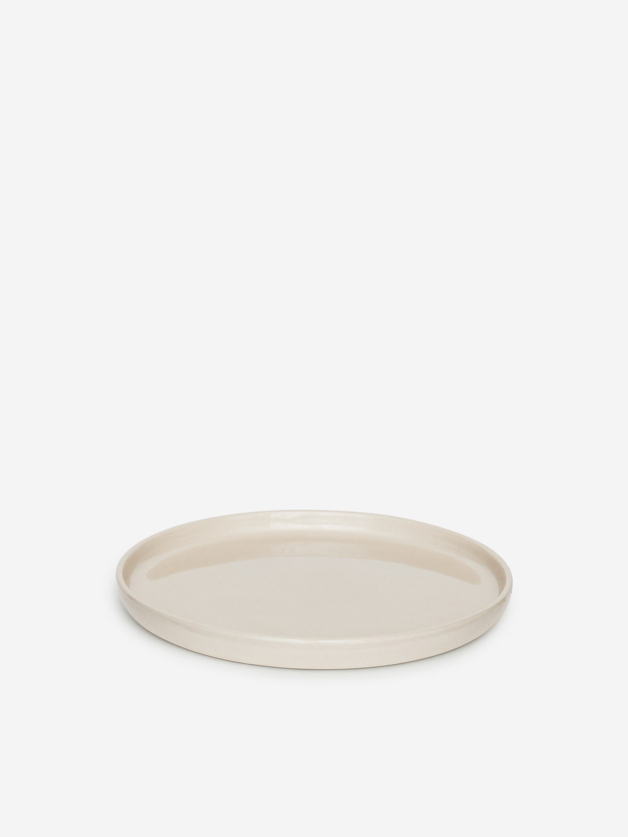 Small plate - Off White - homeware - StillMedia/DescriptiveStillLife - 1