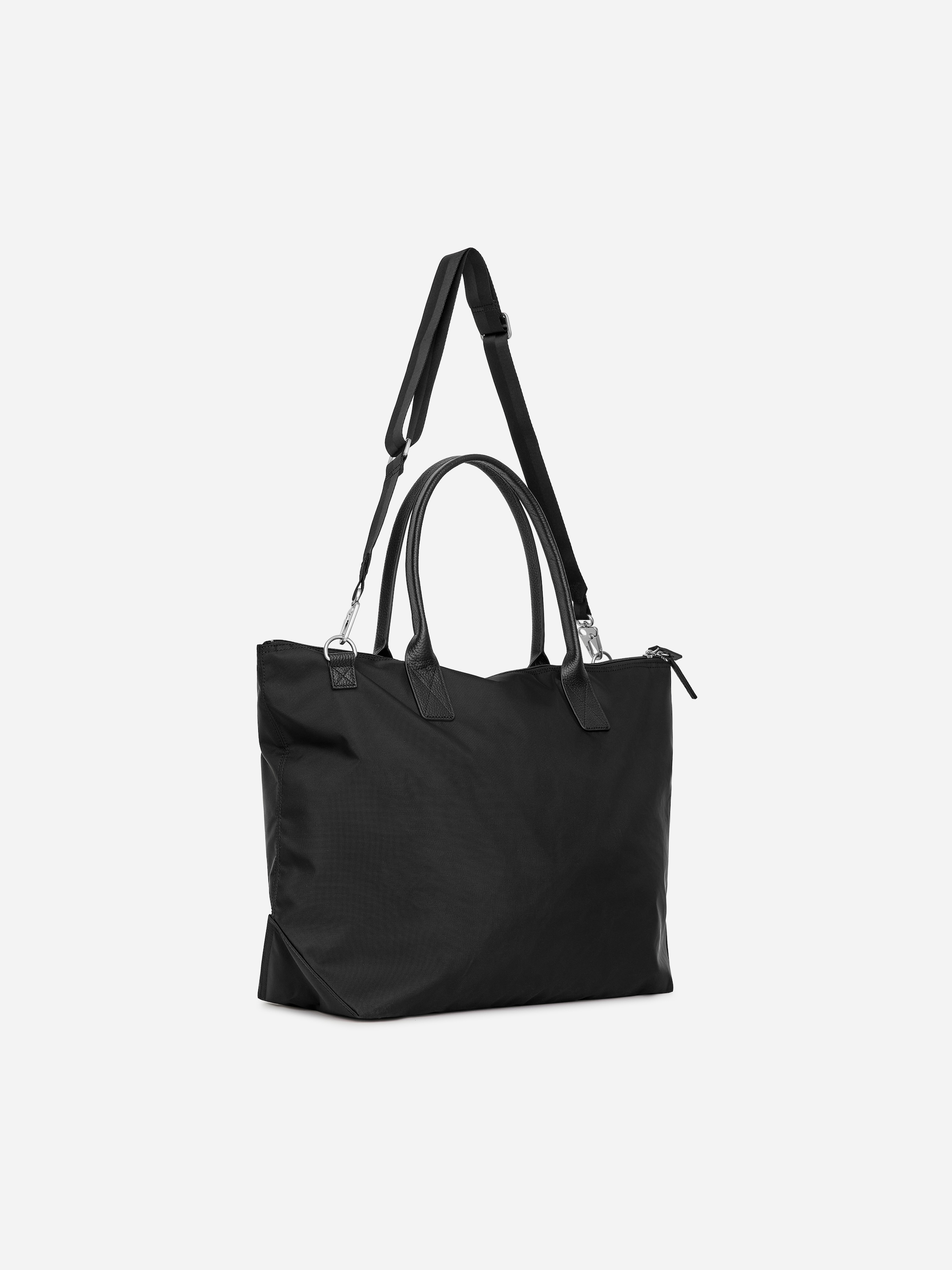36-Hour Leather-Detailed Tote - Black - Travel - StillMedia/DescriptiveStillLife - 4
