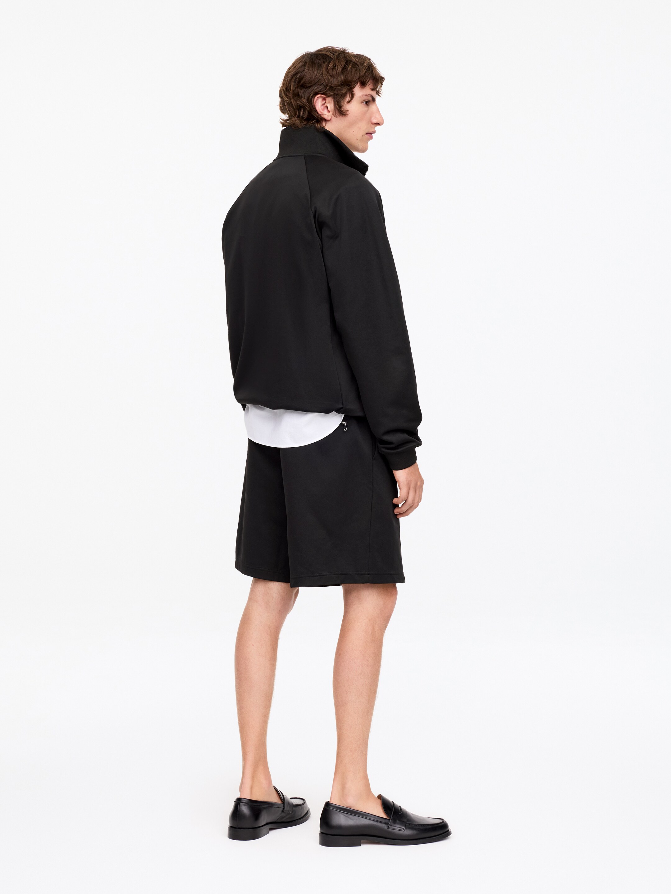 Tracksuit Shorts - Black - Relaxed fit - Men - StillMedia/Lookbook - 2