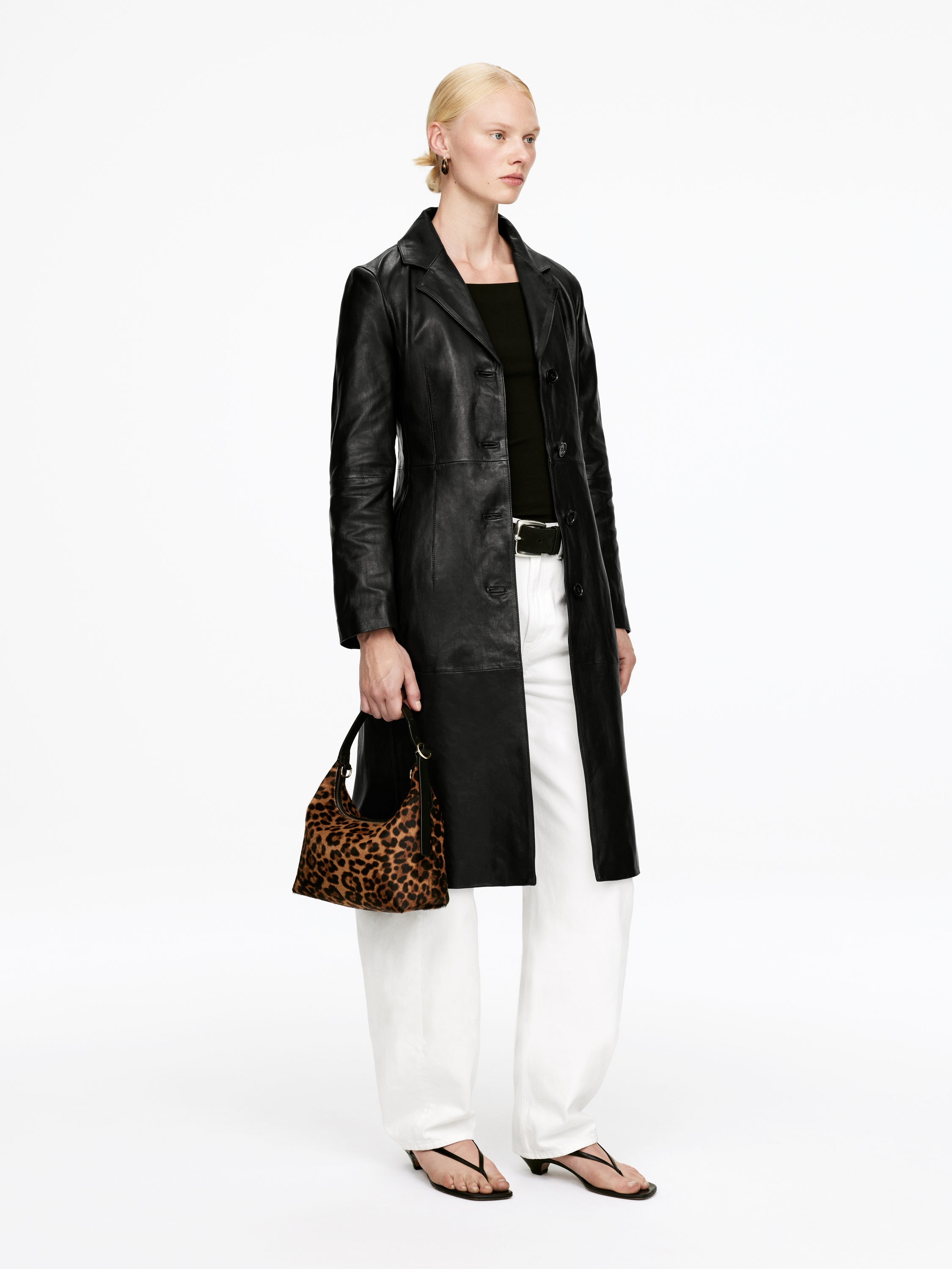 Leather Coat - Black - Slim fit - Women - StillMedia/Lookbook - 6