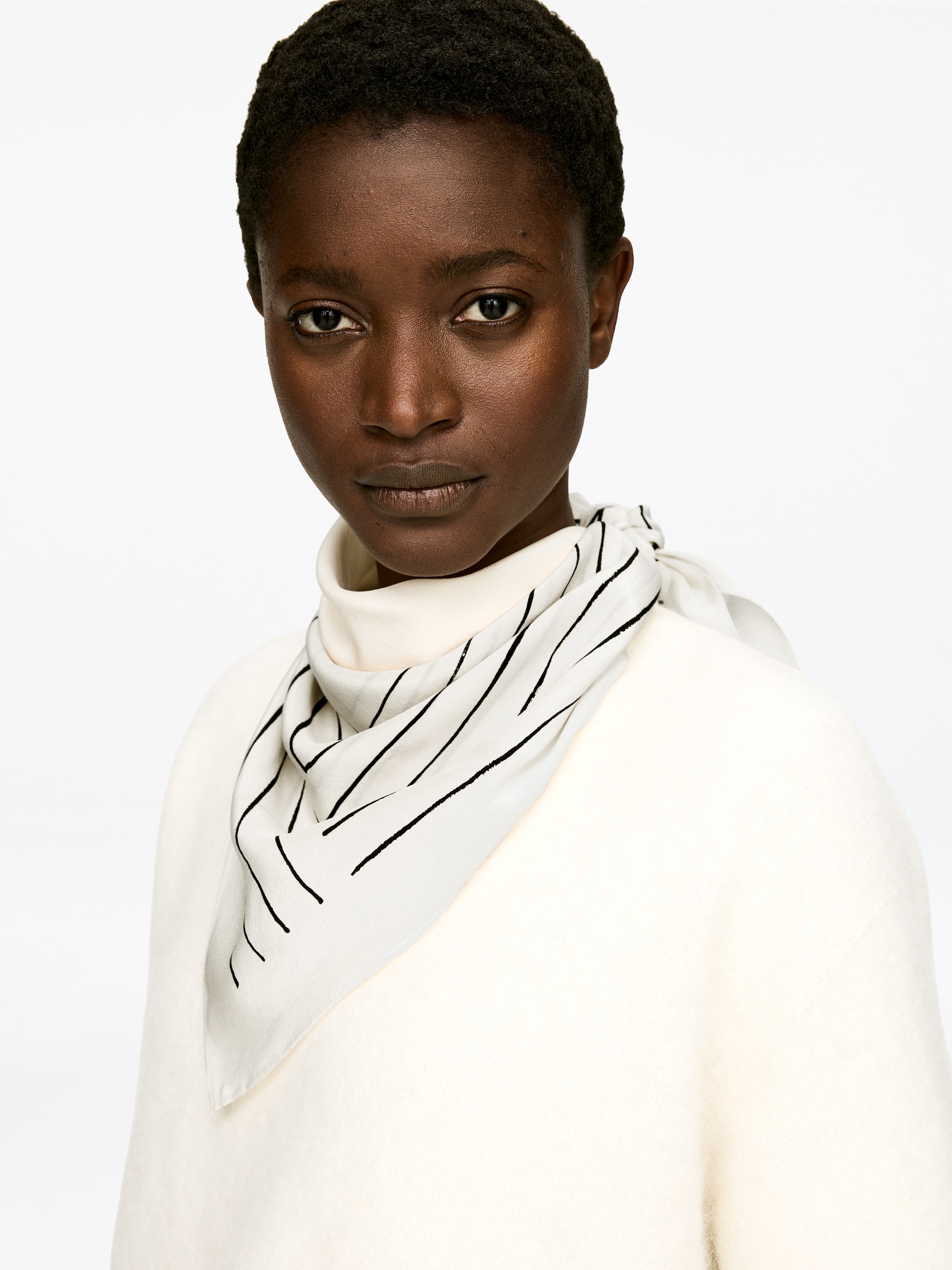 Ingrandisci l'immagine: Printed Silk Scarf - White/Black - DONNA | H&M CH 1