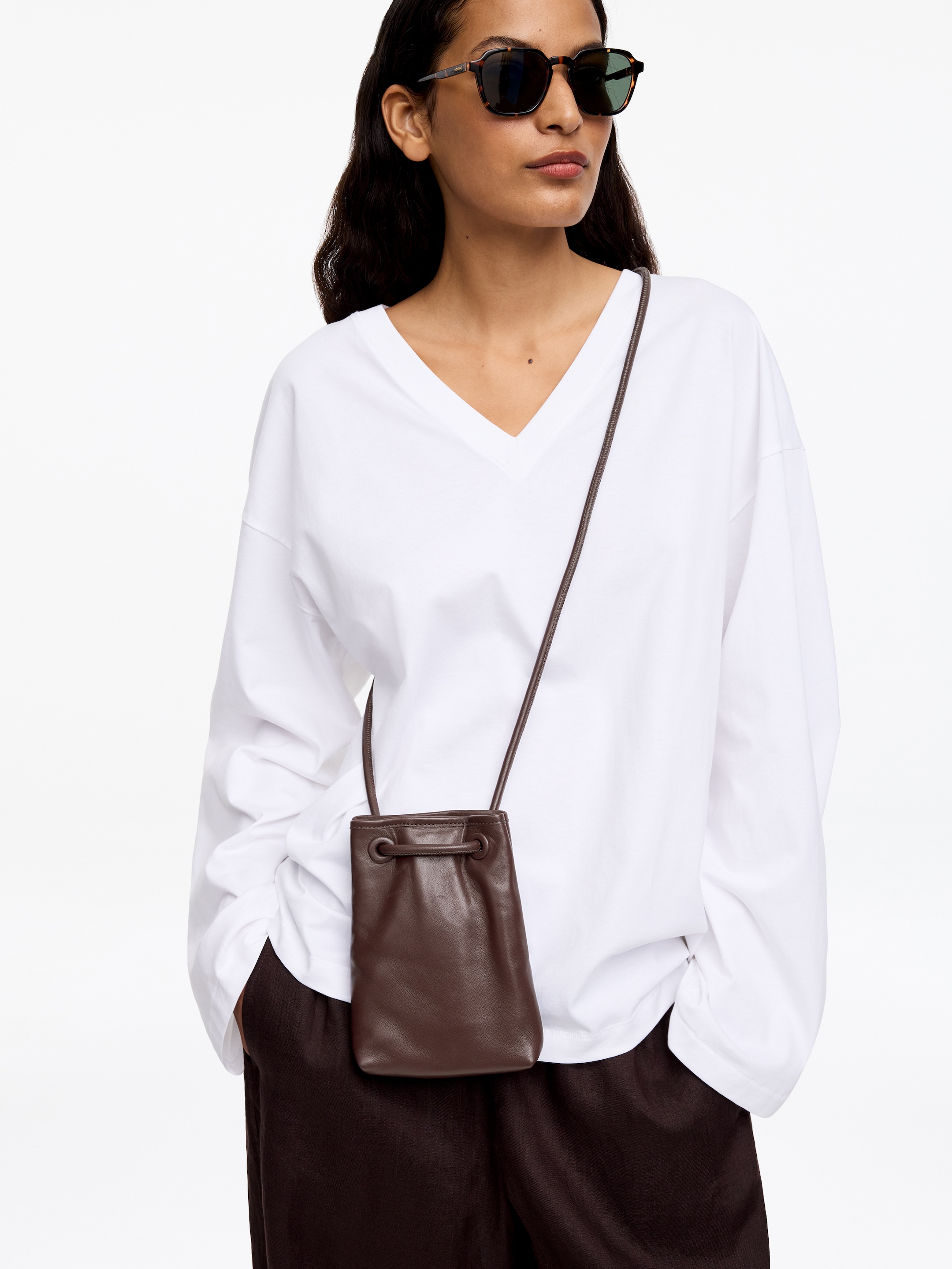 Sac en cuir à bandoulière - Marron foncé - Femme - StillMedia/Lookbook - 4