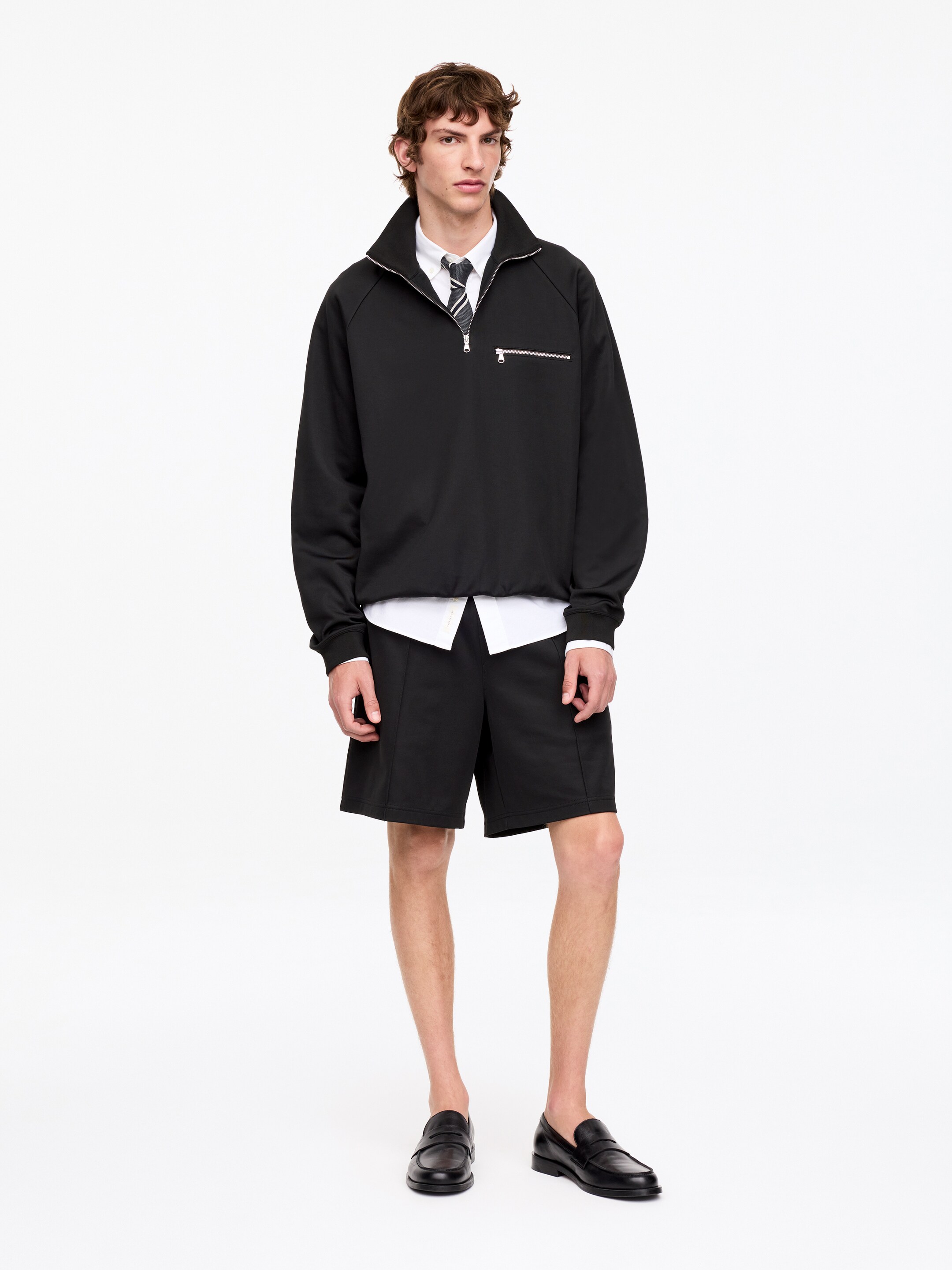 Tracksuit Shorts - Black - Relaxed fit - Men - StillMedia/Lookbook - 4