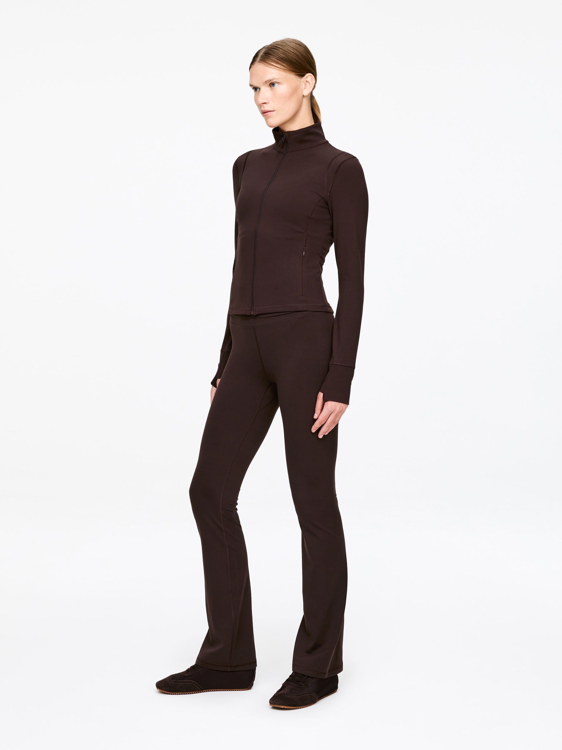 Soft Stretch Zip Jacket - Dark Brown - Slim fit - Women - StillMedia/Lookbook - 4