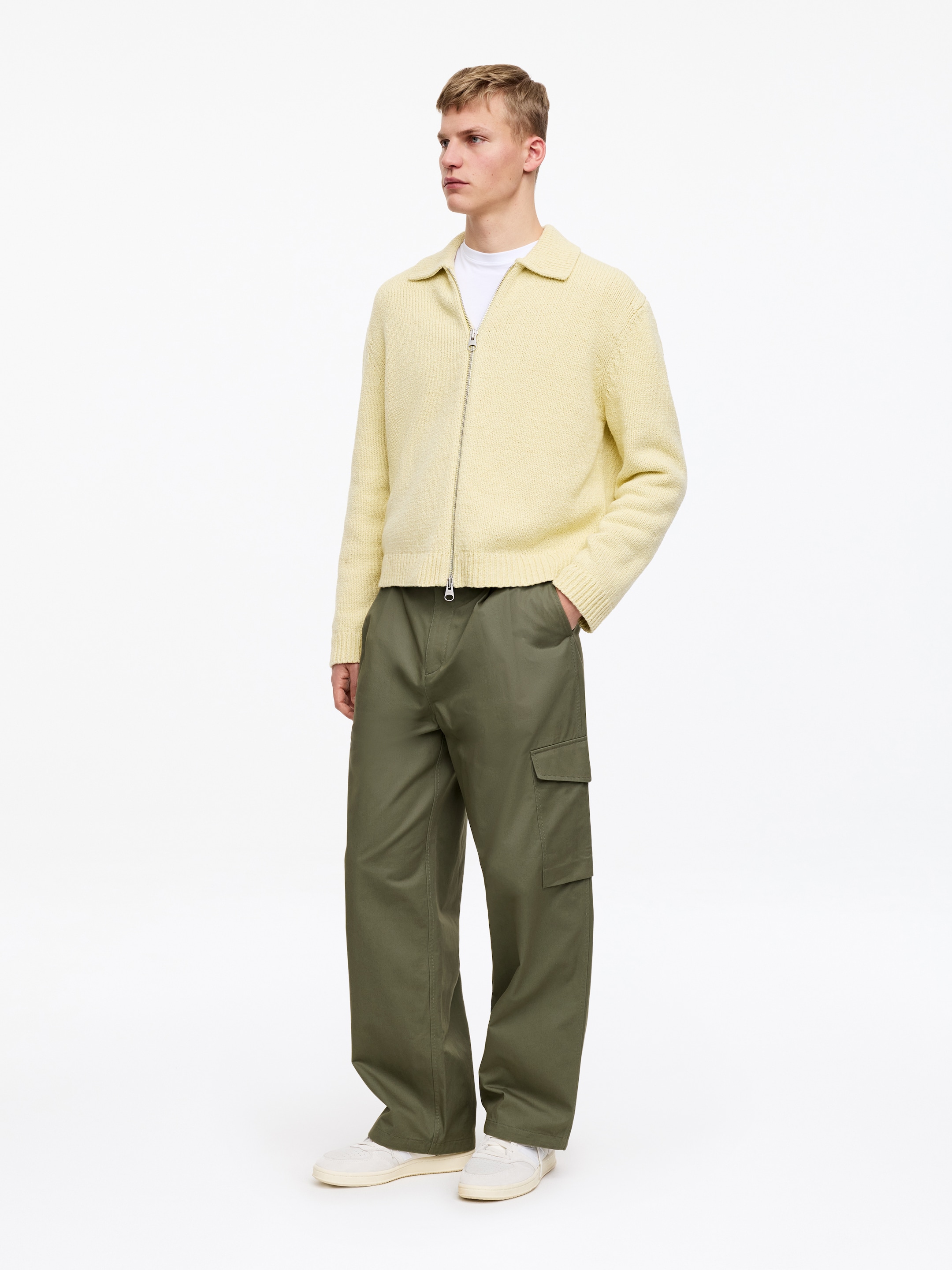 Luźne spodnie typu cargo - Zielony khaki - Luźny fason - Men - StillMedia/Lookbook - 6