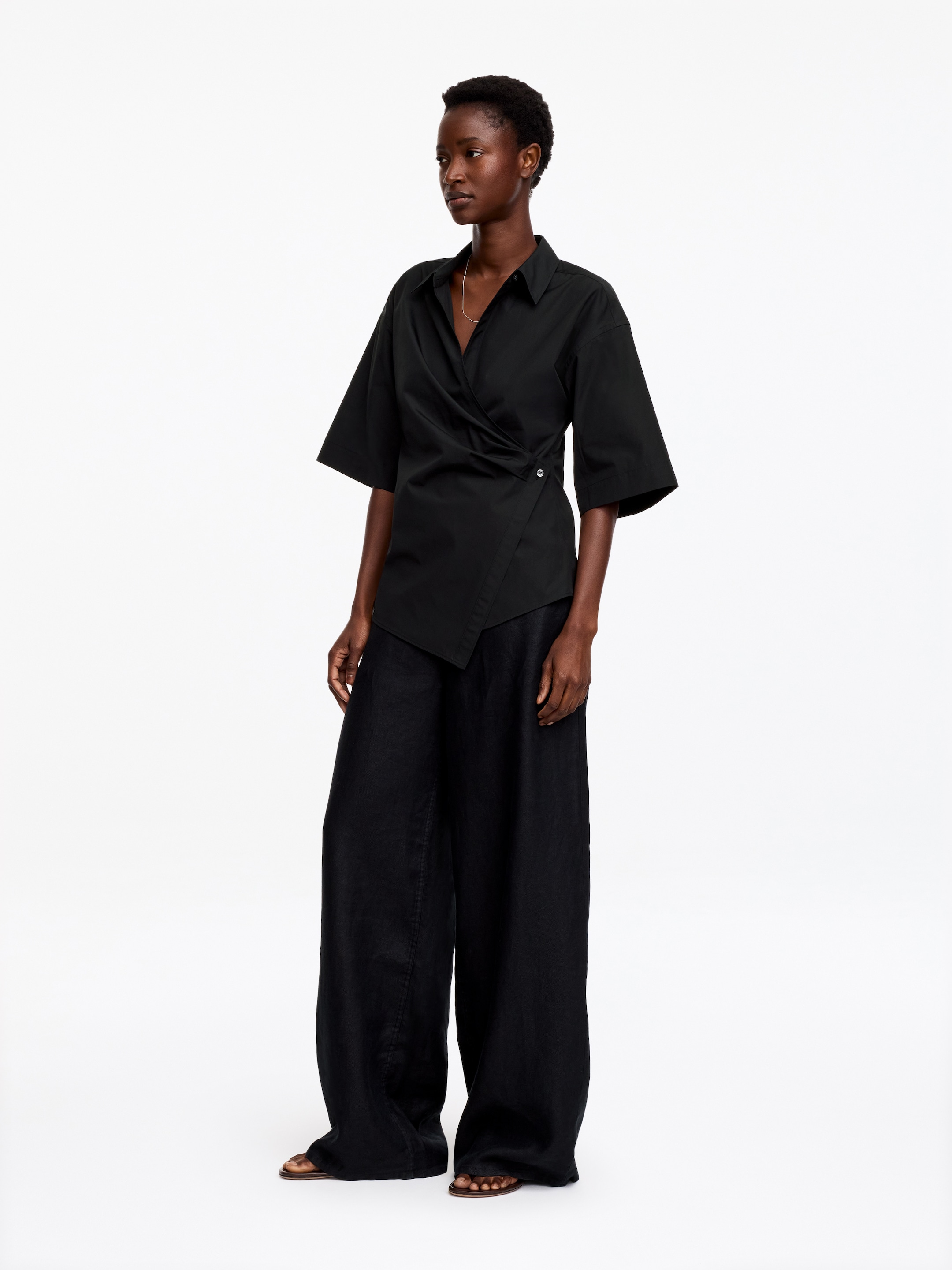 Chemise cache-cœur en coton - Noir - Slim fit - Femme - StillMedia/Lookbook - 2