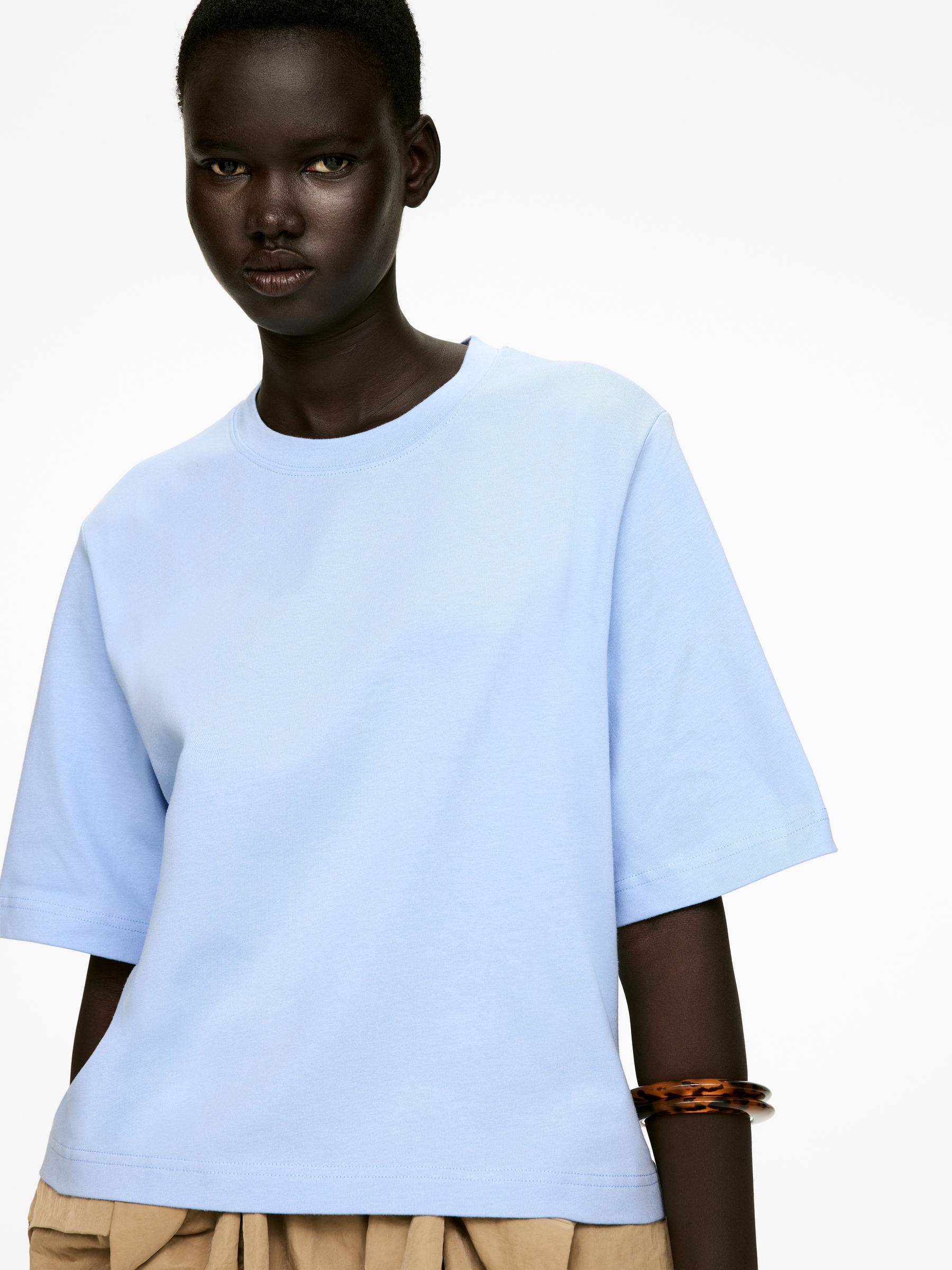 ALBA Boxy T-Shirt - Blue - Loose fit - Women - StillMedia/Lookbook - 6