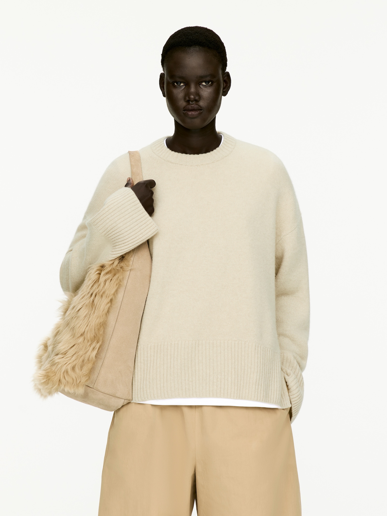 Lässiger Pullover aus Kaschmir und Wolle - Beige/Schwarz