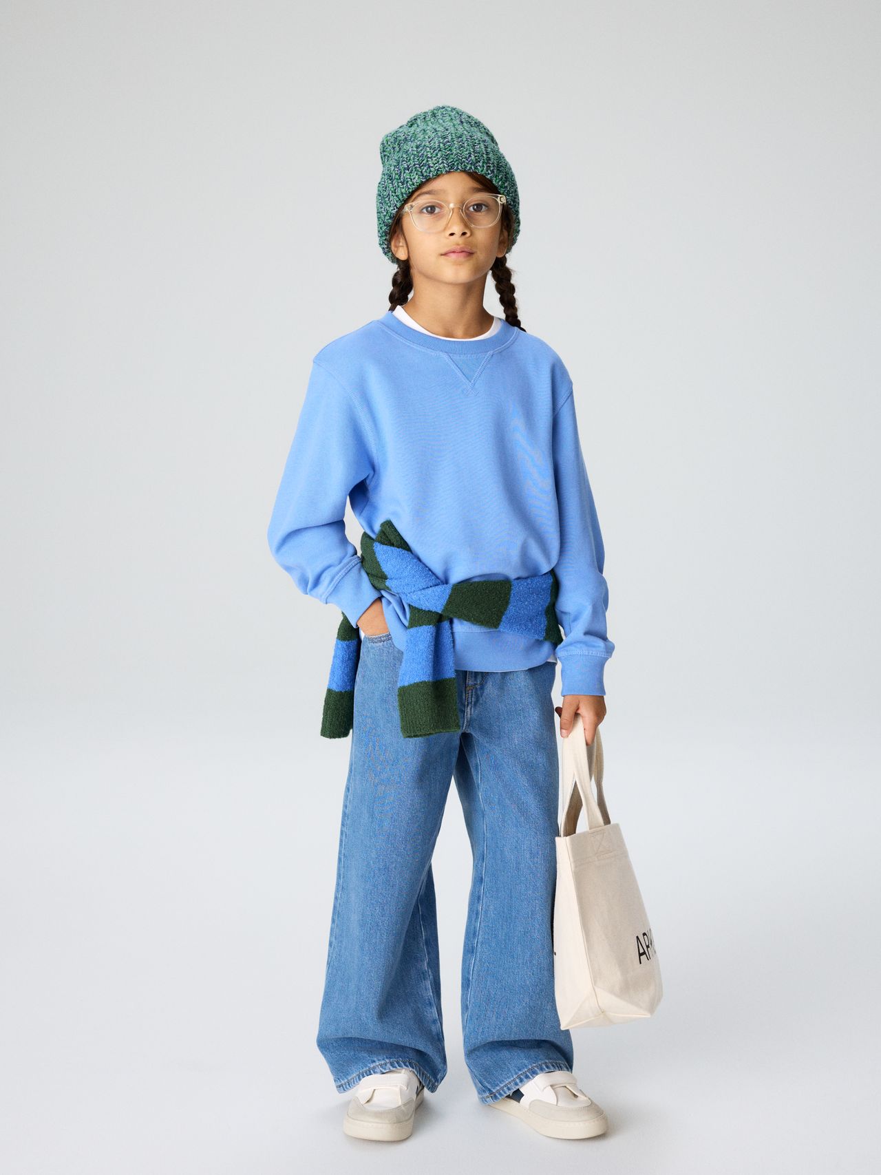 Children Hint of Spring