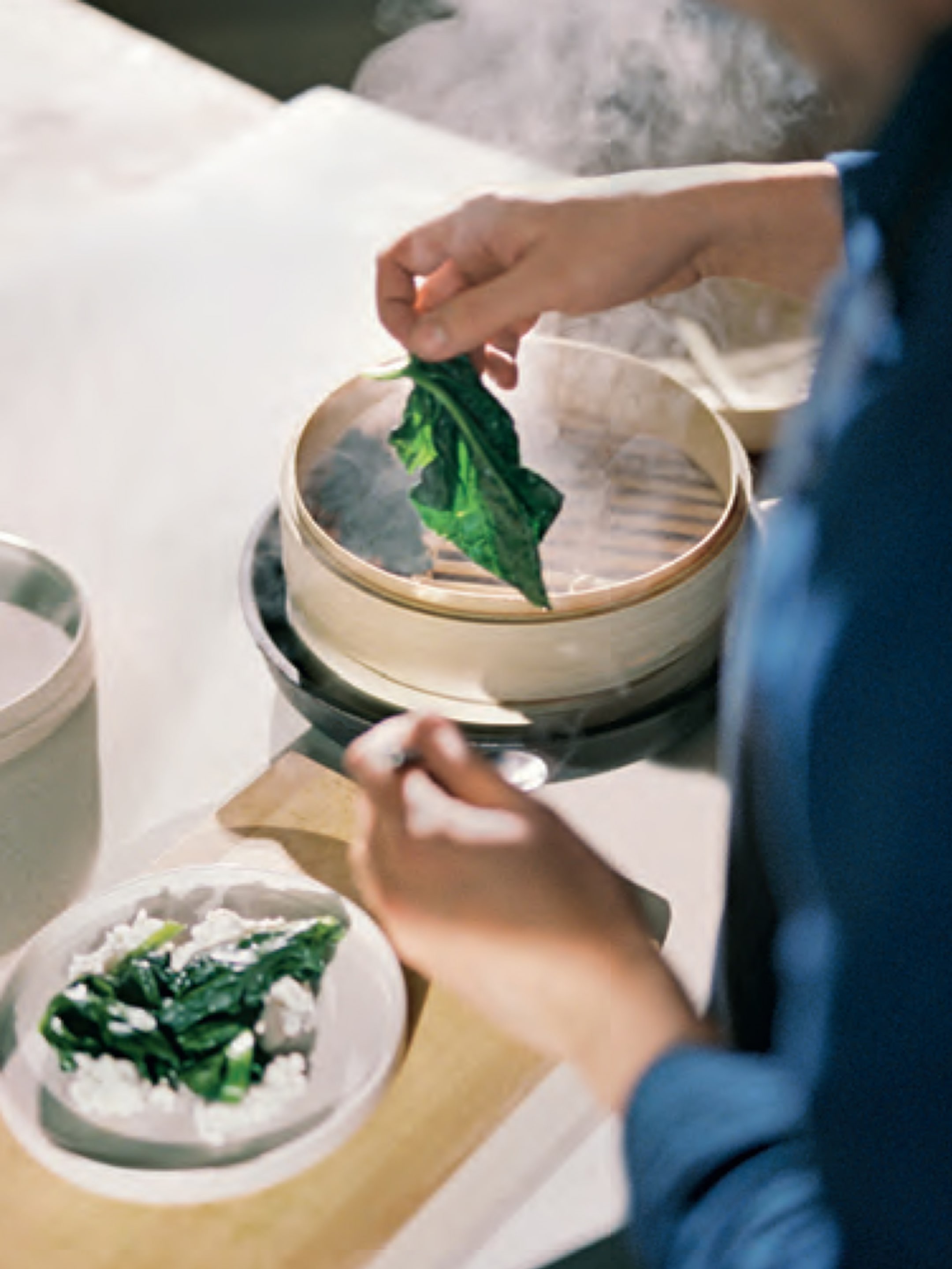 Recipe Steamed spinach with chives dressing