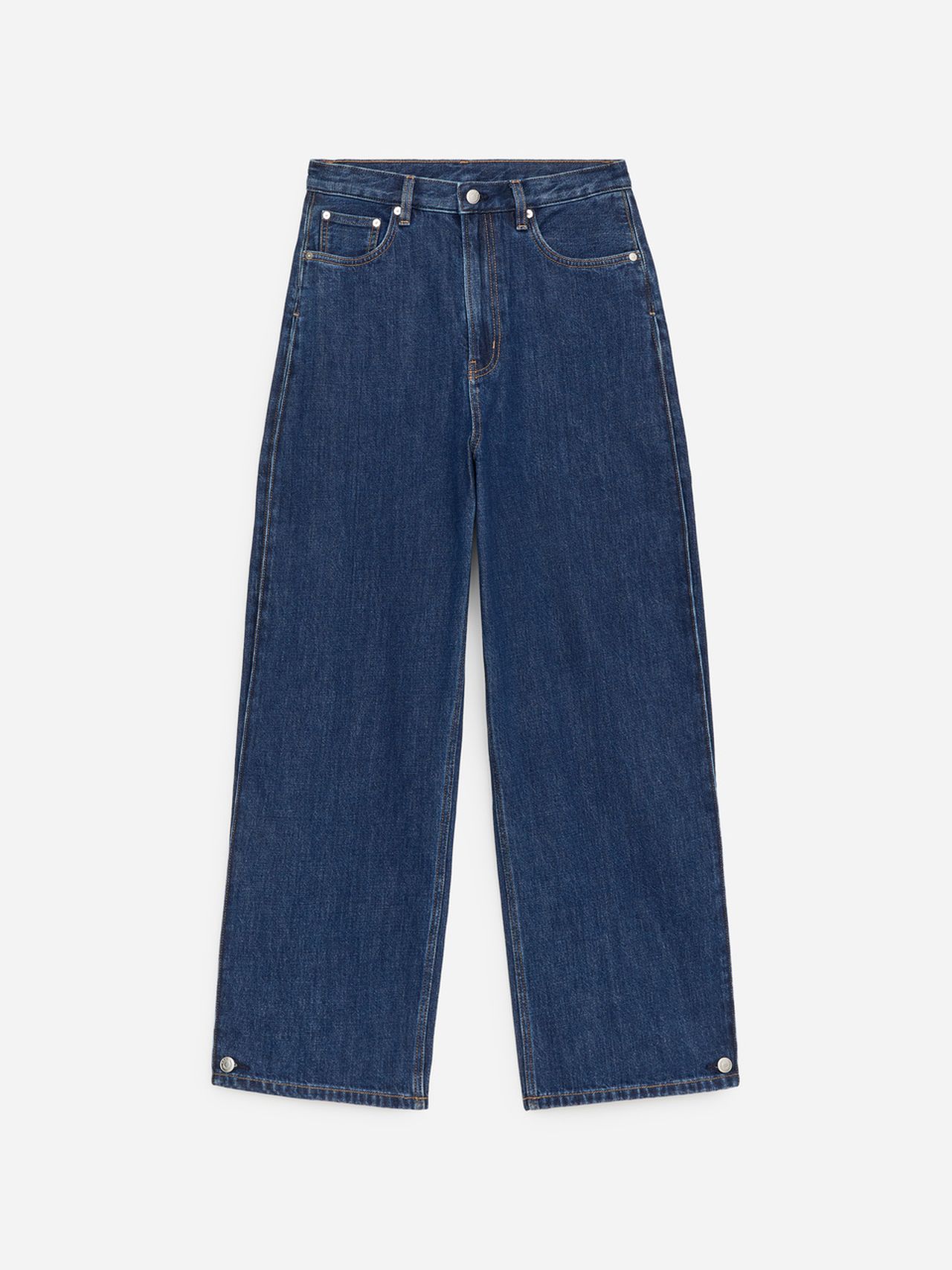 Blue denim jeans with a high waist design, featuring five pockets and wide, straight legs. Displayed on a white background.