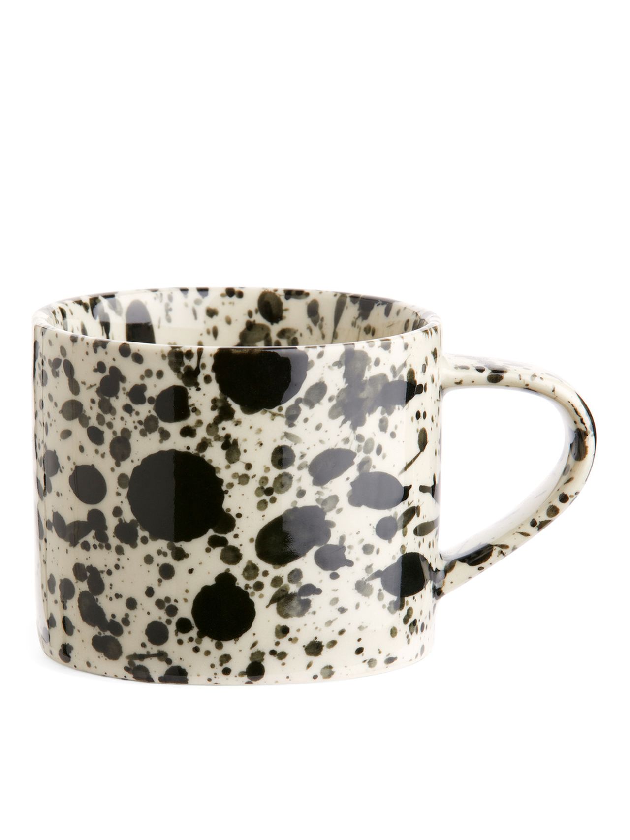 Luna cup still life front image